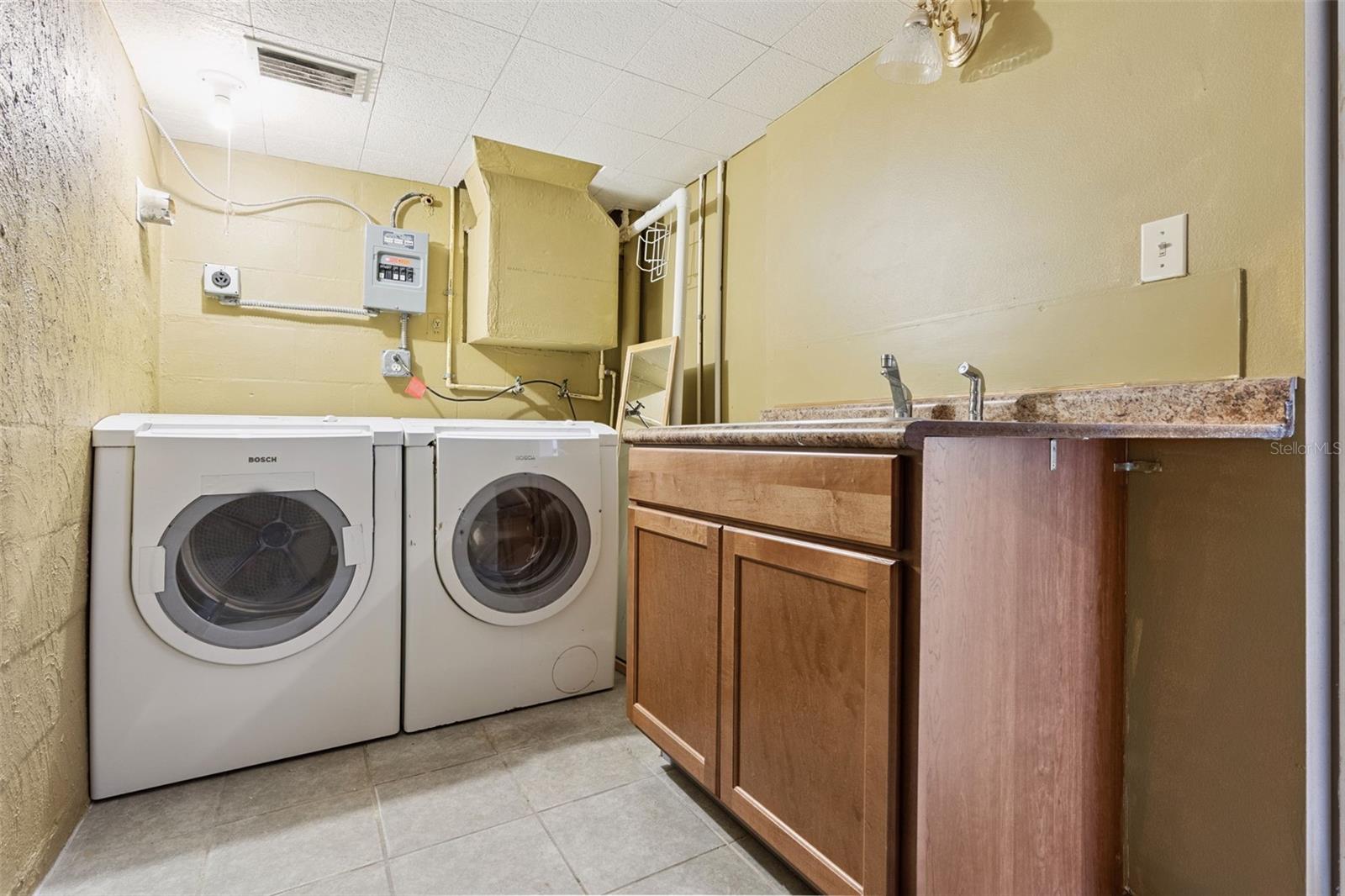 OLA BEACH REP 02 - Residential