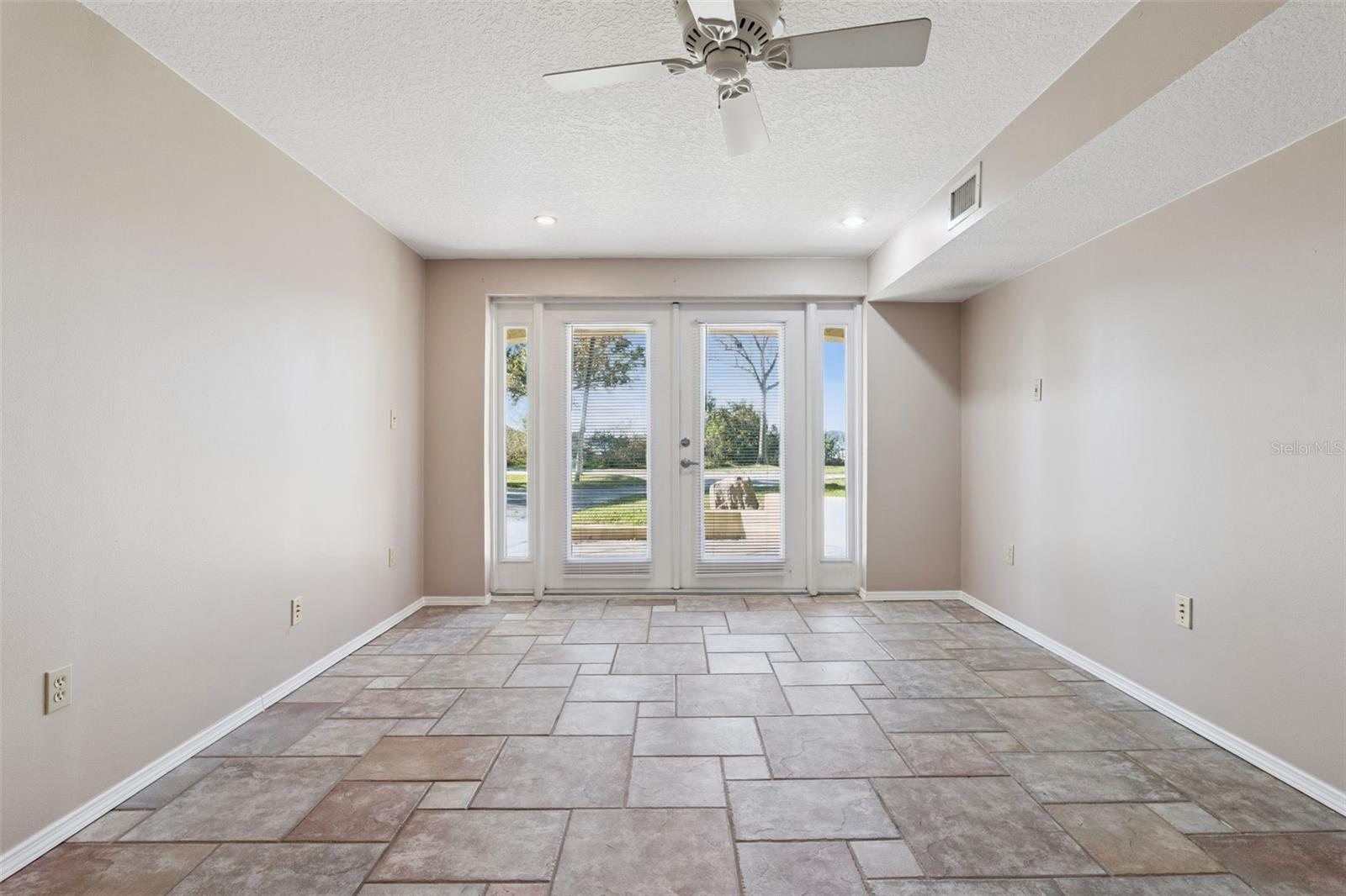 OLA BEACH REP 02 - Residential