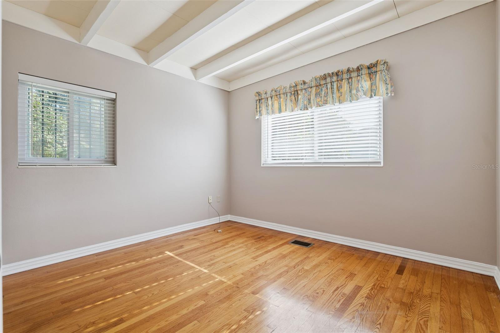 OLA BEACH REP 02 - Residential