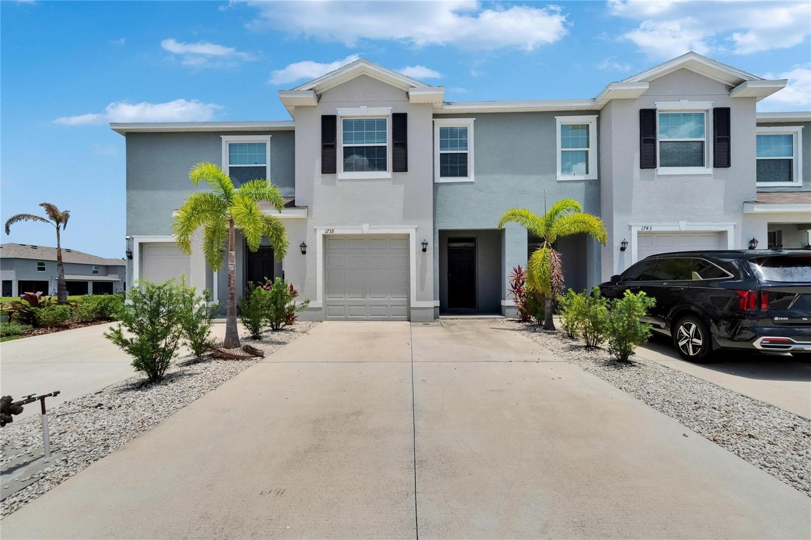 This stunning 3 bedroom, 2.5 bathroom townhome in the highly desirable Woodleaf Hammock community of Florida is an exceptional find.
Located in a prime location, this property boasts a perfect blend of sophistication and comfort. As you enter, you will be greeted by an open
concept living area, which features a spacious and inviting floor plan. The living room is perfect for entertaining guests or relaxing after a long day at work. The large sliding doors allow plenty of natural light to flood in, creating a warm and welcoming atmosphere. The kitchen is a chef's dream, complete with modern stainless steel appliances, granite countertops, and ample storage space. The adjacent dining area is perfect for family meals or hosting dinner parties. Upstairs, you will find the spacious master bedroom, which features a closet and a walk-in closet, an ensuite bathroom with a double sink vanity. The two additional bedrooms are equally spacious with the bathroom right outside the doors This townhome also features a convenient laundry closet on the second floor and a half bathroom on the first floor, as well as an attached garage with space for one car. Outside, the property offers a private lanai, perfect for enjoying your morning coffee or evening cocktail while taking in the lush greenery and serene views. Located in Woodleaf Hammock, this townhome is ideally situated close to all the amenities you could want, including top-rated schools, shopping, dining, entertainment, and more. With its exceptional location, stunning features, and exceptional quality, this townhome is a must-see for anyone looking for a beautiful home in Florida.