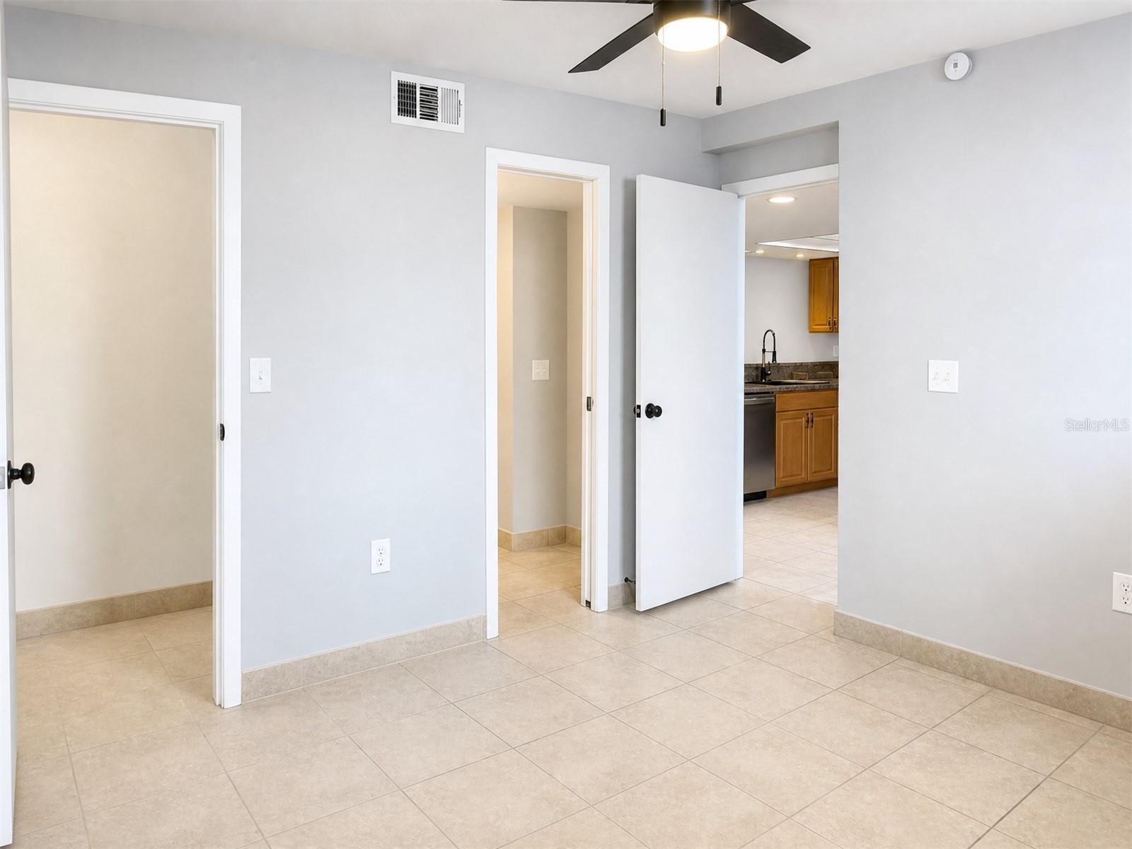 FIDDLERS GREEN 02 PH 02 BLDG - Residential