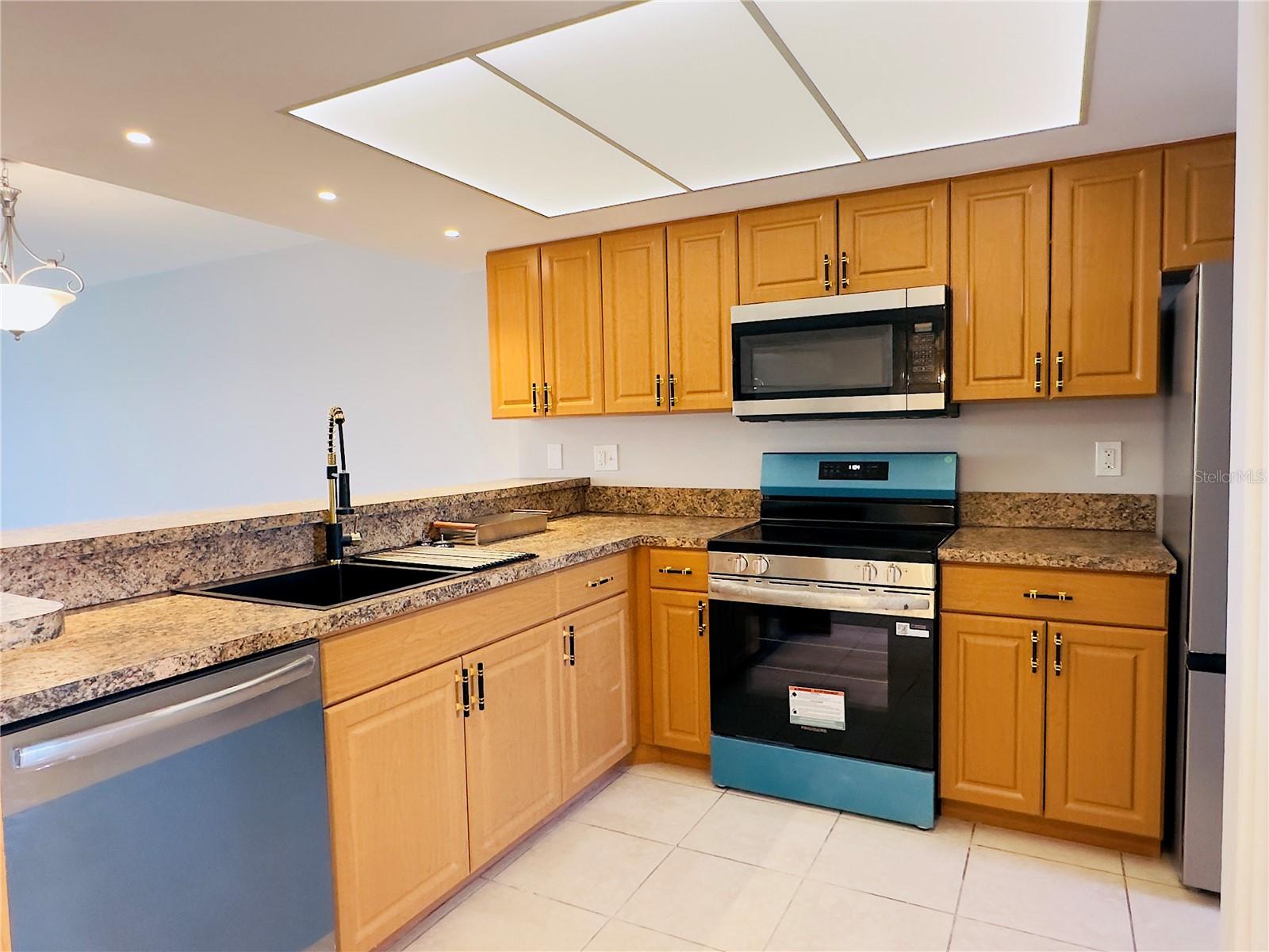FIDDLERS GREEN 02 PH 02 BLDG - Residential