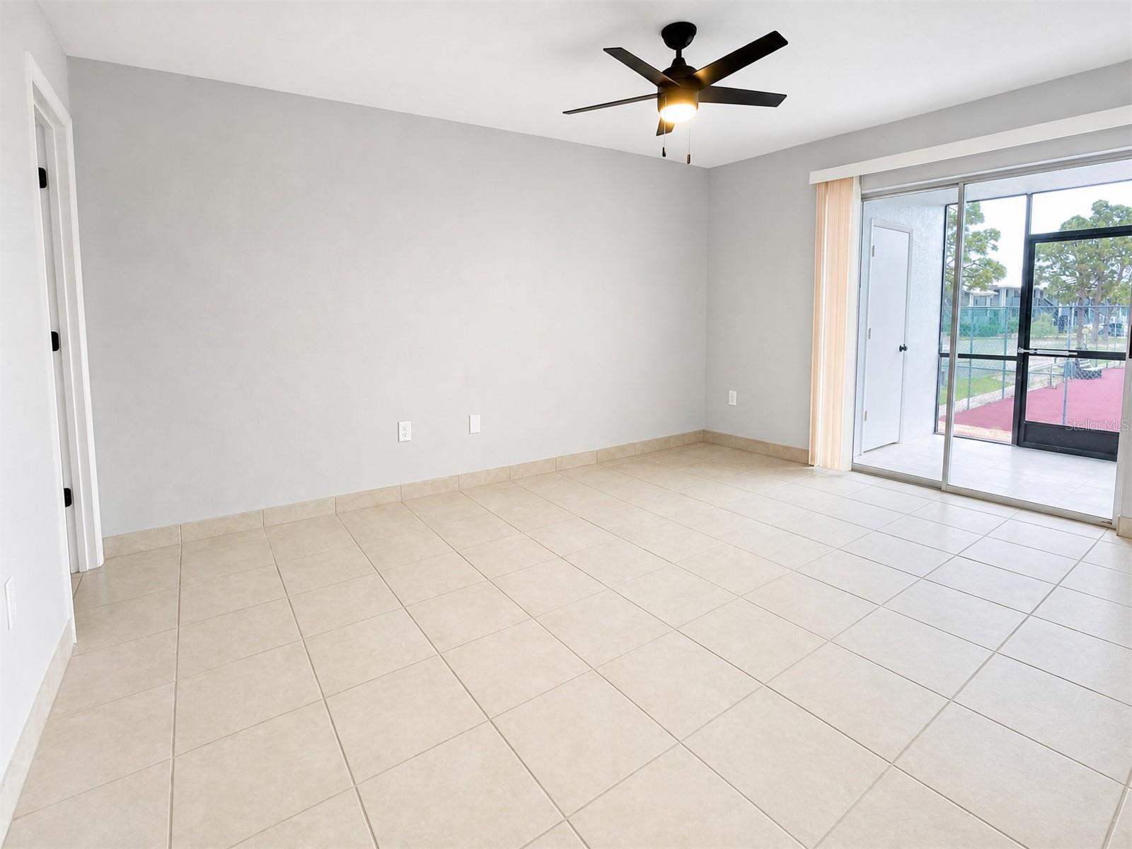 FIDDLERS GREEN 02 PH 02 BLDG - Residential