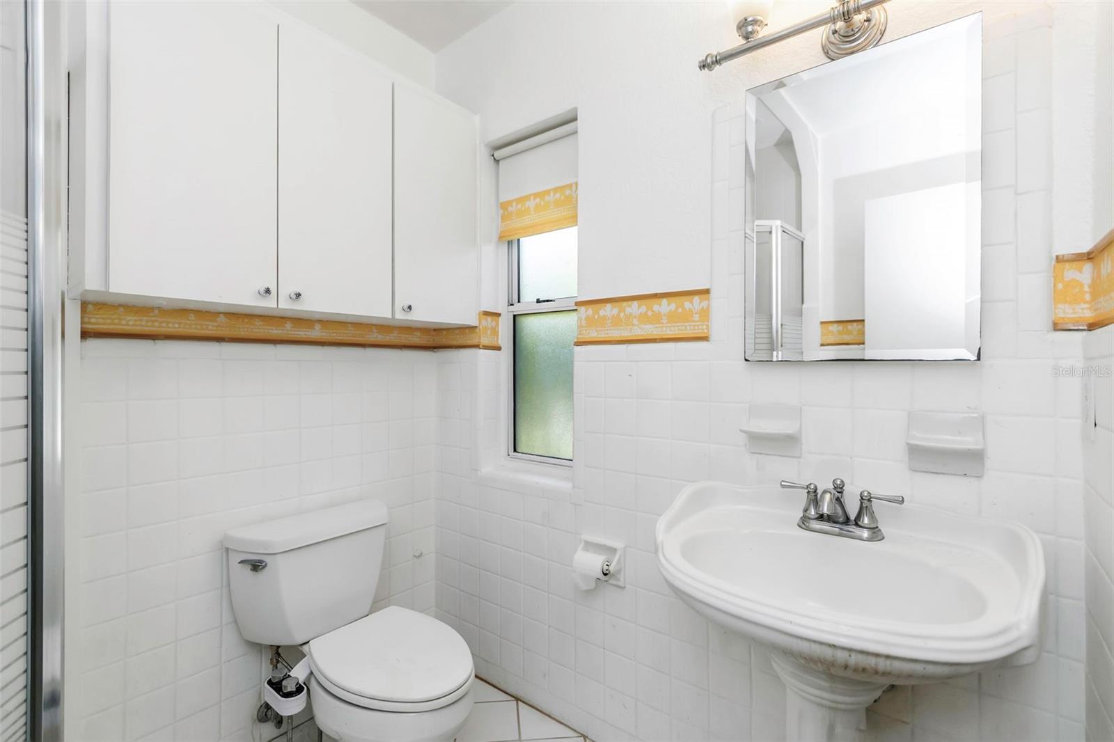 BELLEAIR ESTATES - Residential