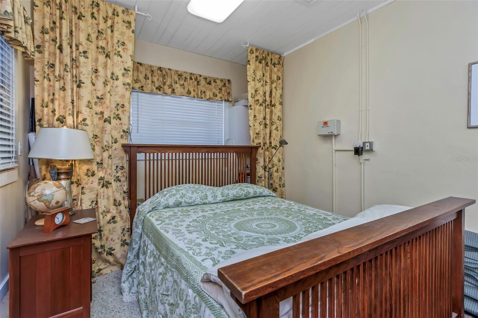 BELLEAIR ESTATES - Residential