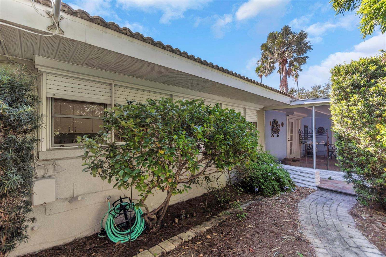 BELLEAIR ESTATES - Residential