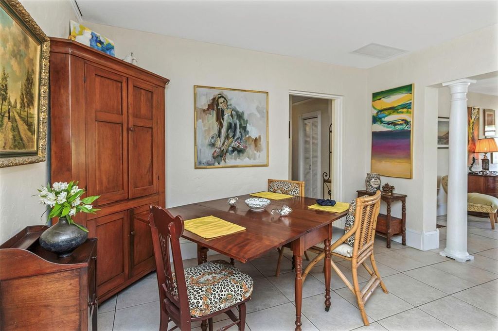 Photo of 109 Ponce De Leon Boulevard, Belleair, FL 33756 (MLS # TB8438174)