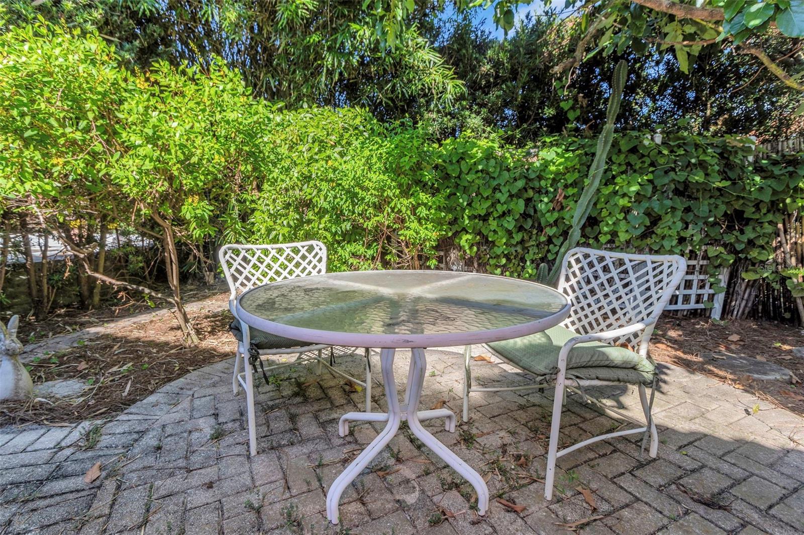 BELLEAIR ESTATES - Residential