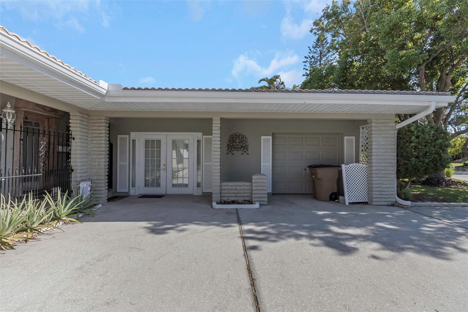 BELLEAIR ESTATES - Residential