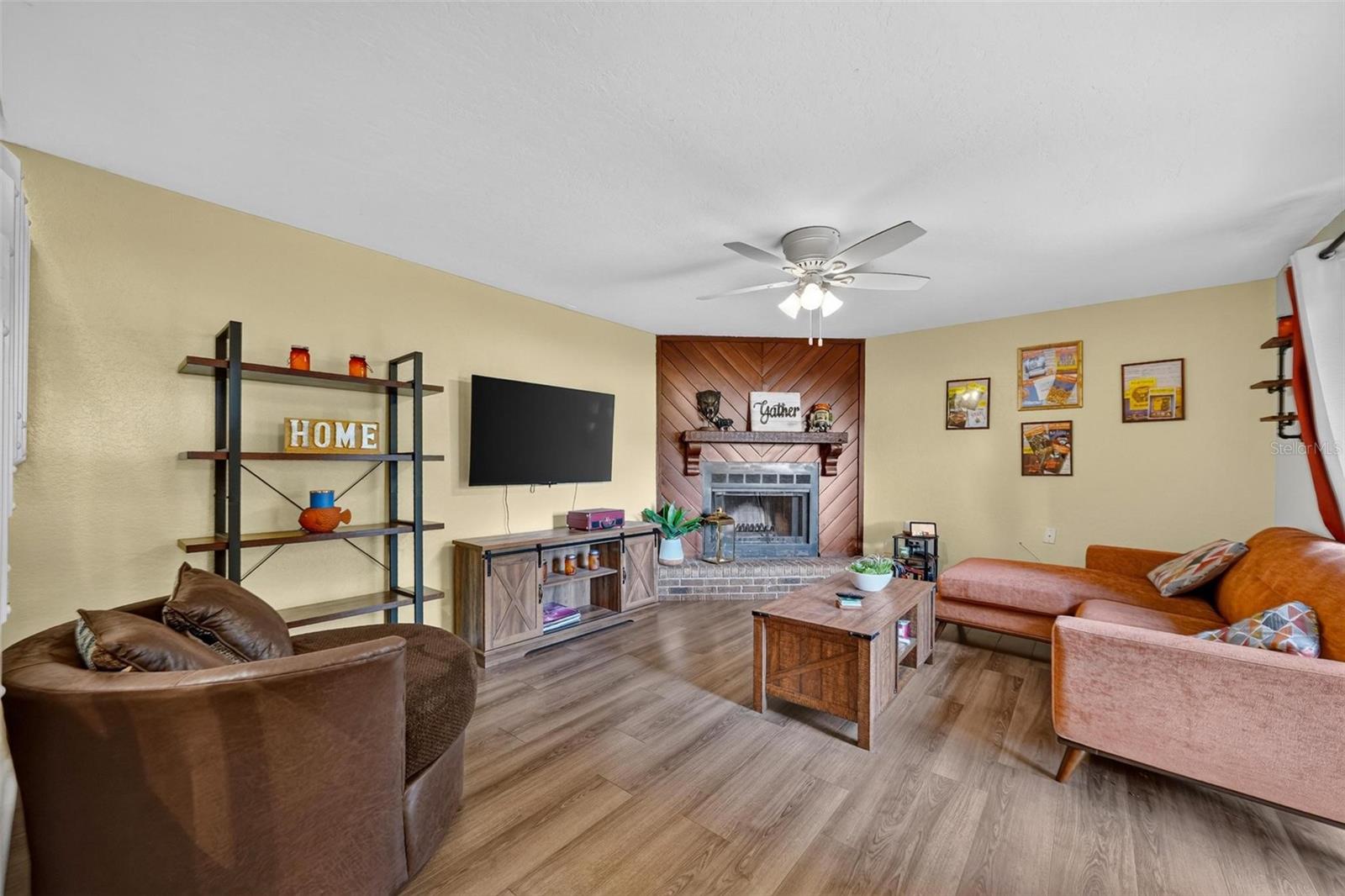 618 OLYMPIC DRIVE 6A
