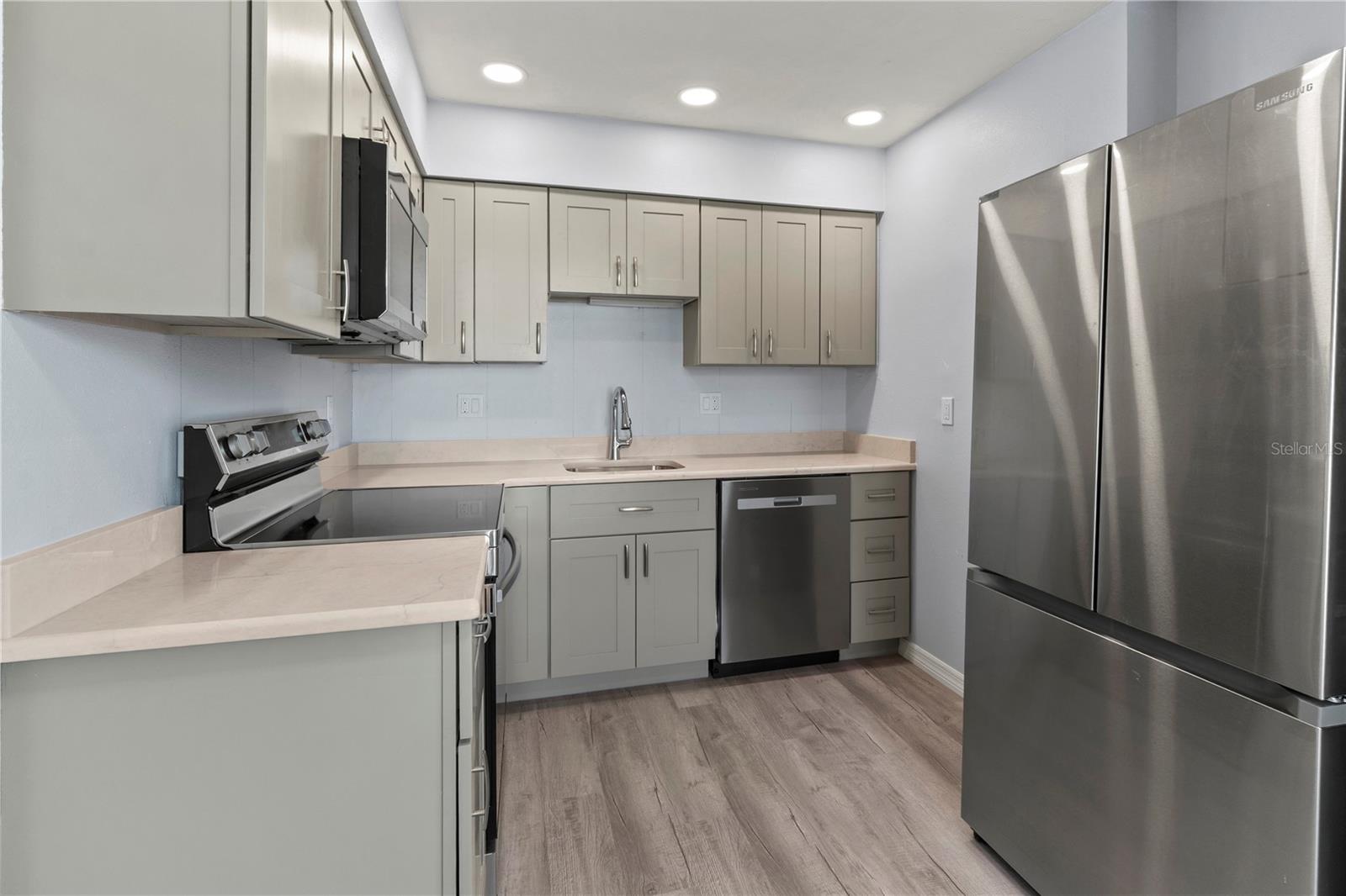 ALCONA ESTATES - Residential Income