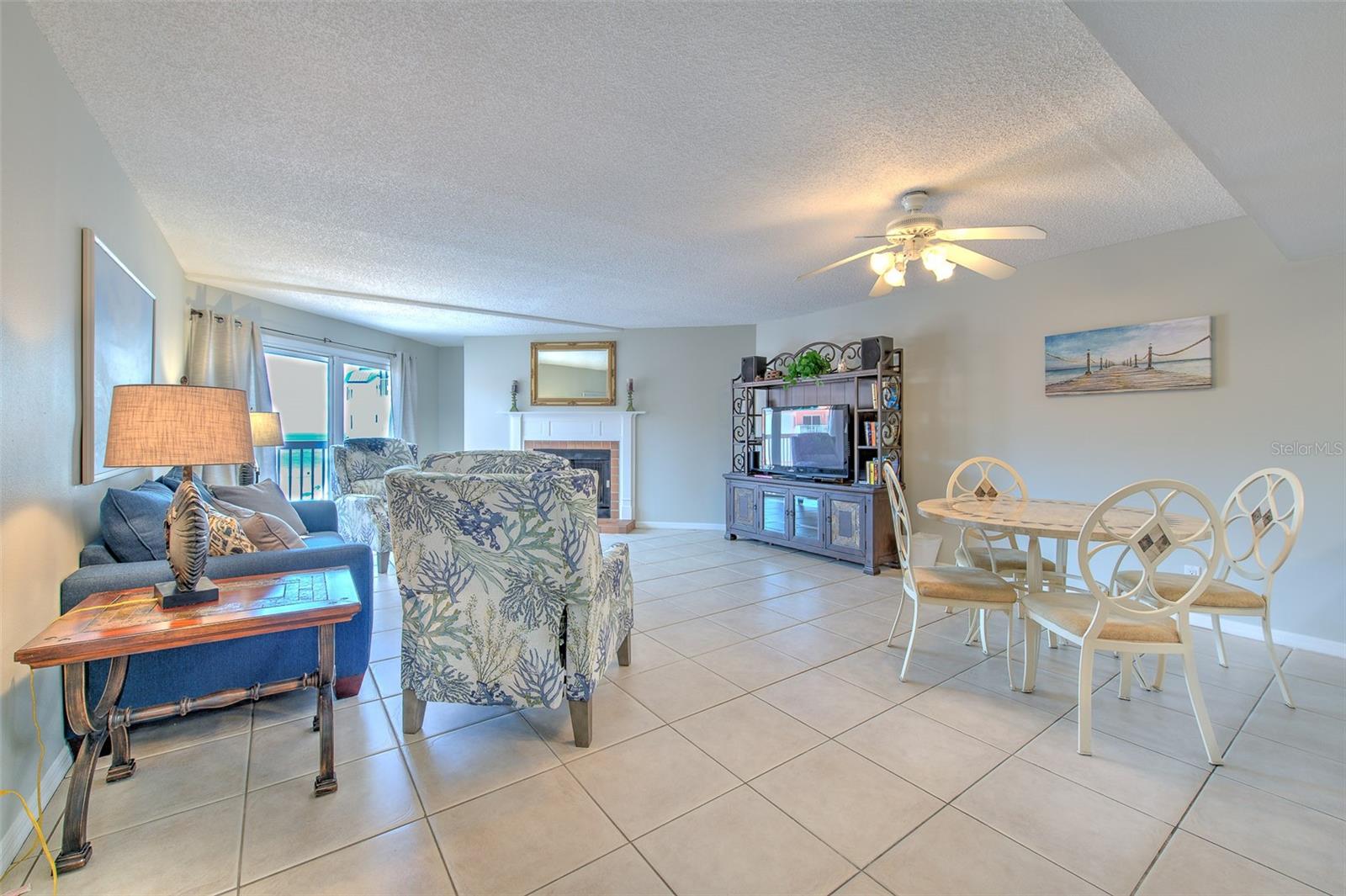 BEACH COTTAGE CONDO - Residential