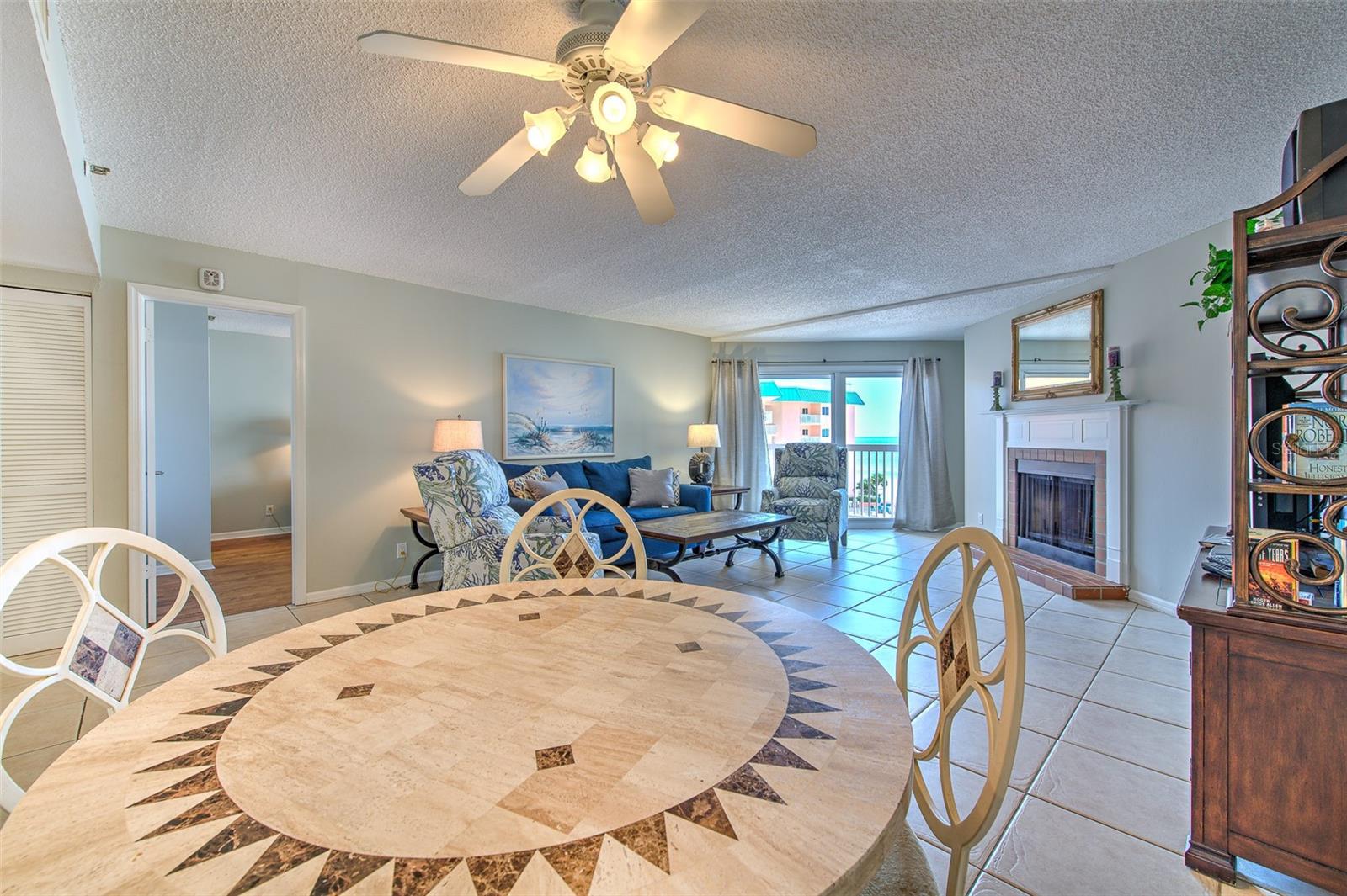 BEACH COTTAGE CONDO - Residential