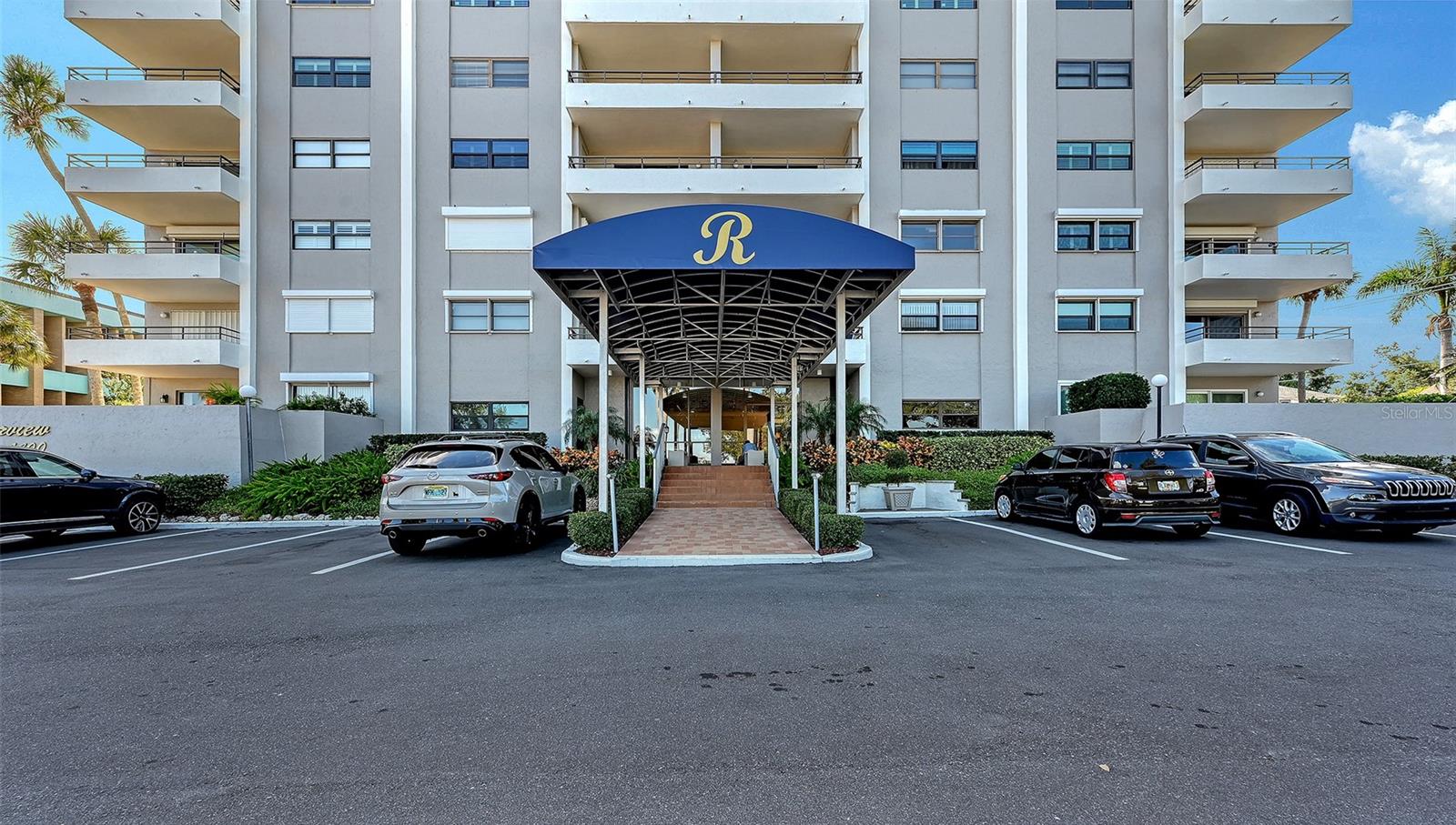 THE RIVERVIEW - Residential