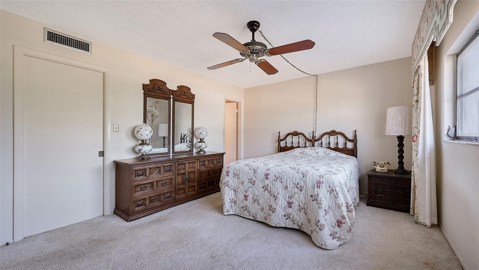 THE RIVERVIEW - Residential