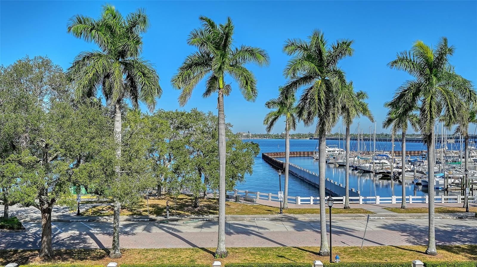 THE RIVERVIEW - Residential