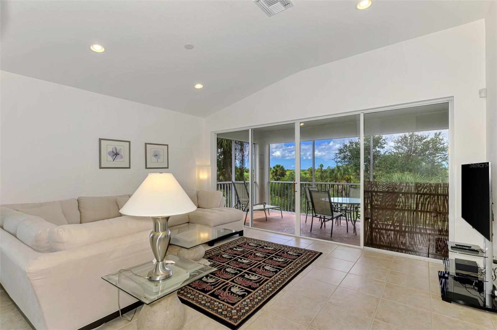 RIVERWOOD - Residential