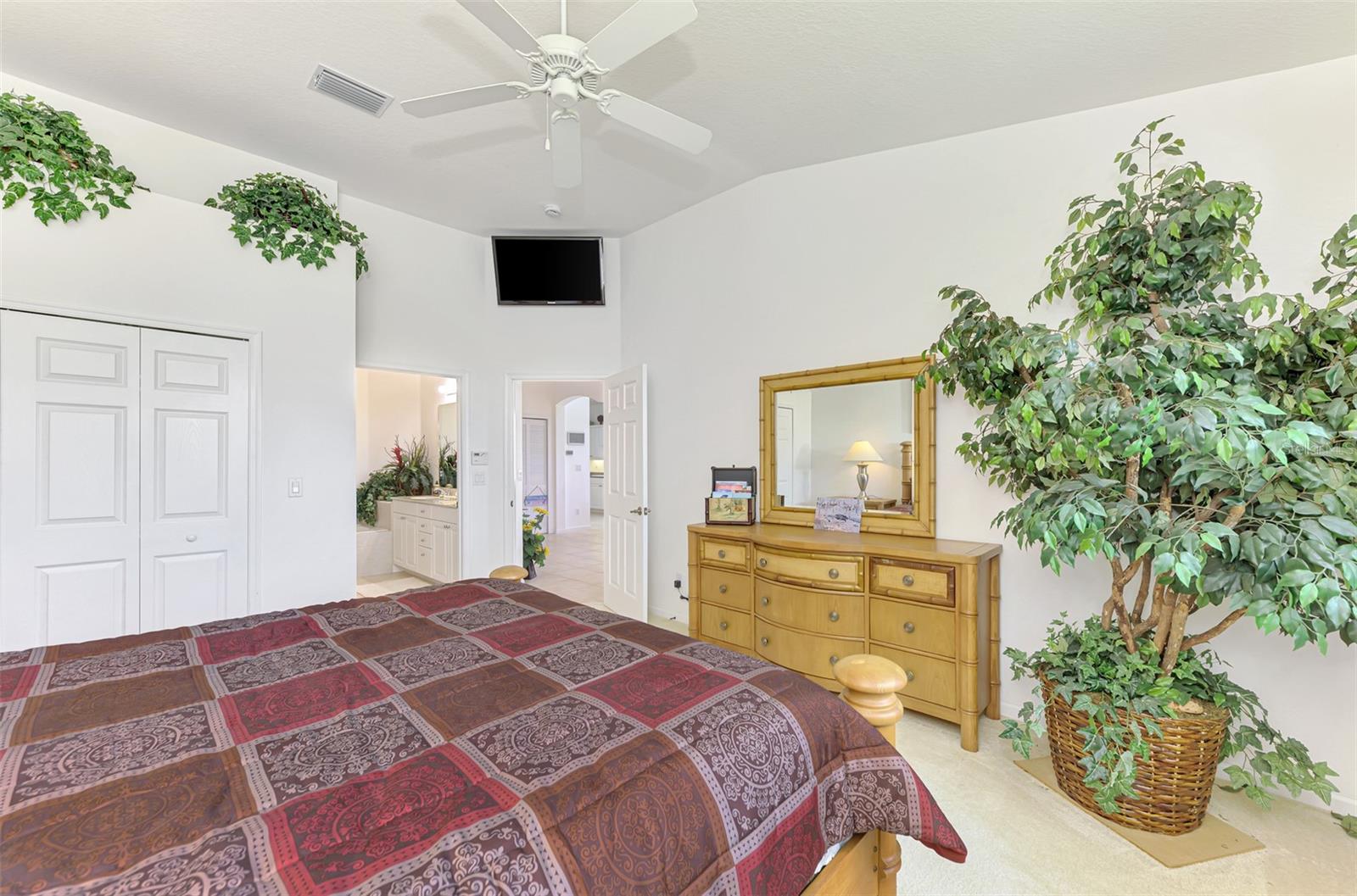 RIVERWOOD - Residential