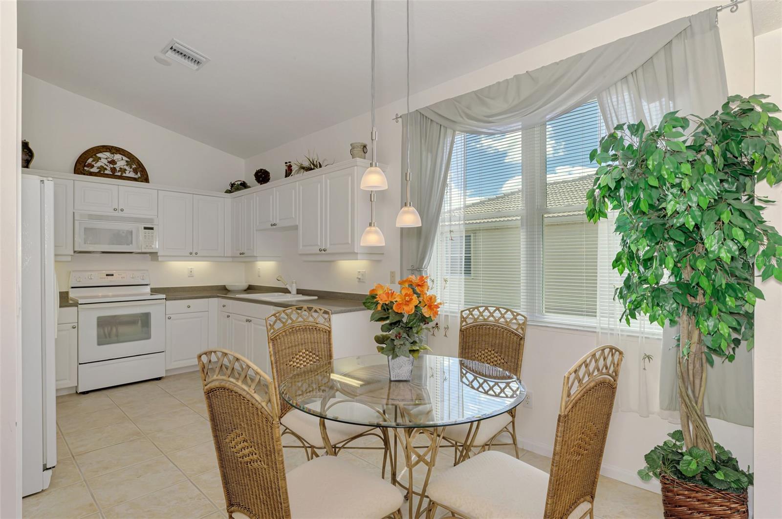 RIVERWOOD - Residential
