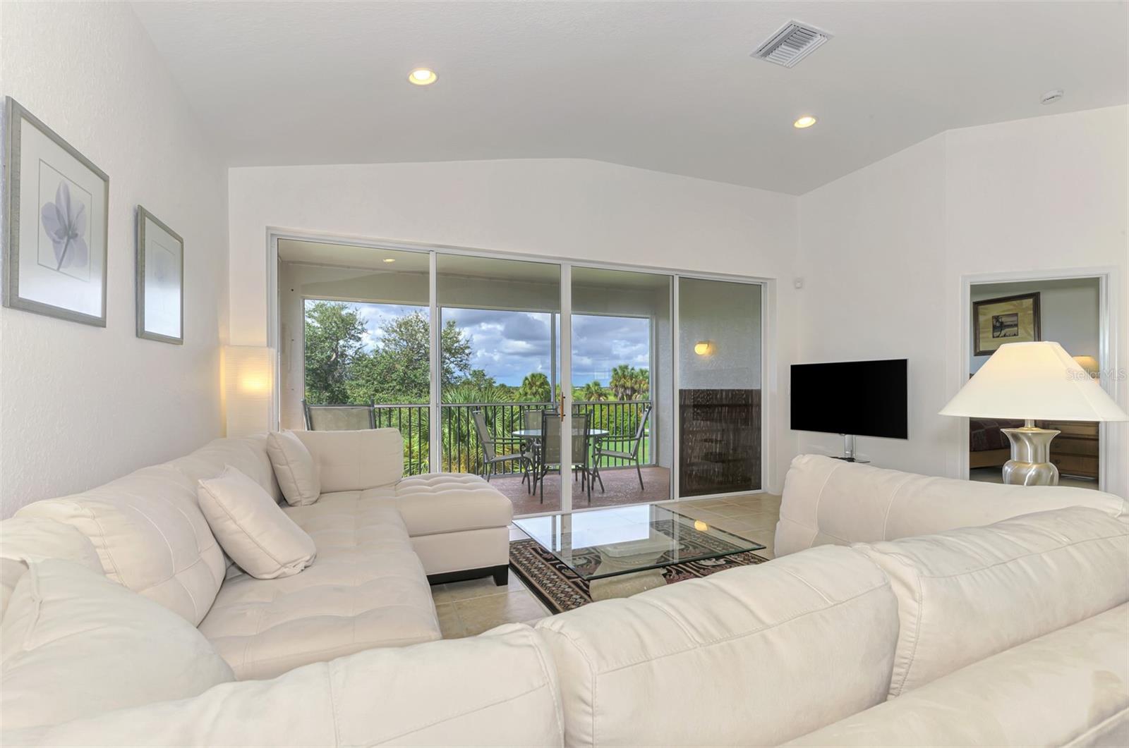 RIVERWOOD - Residential