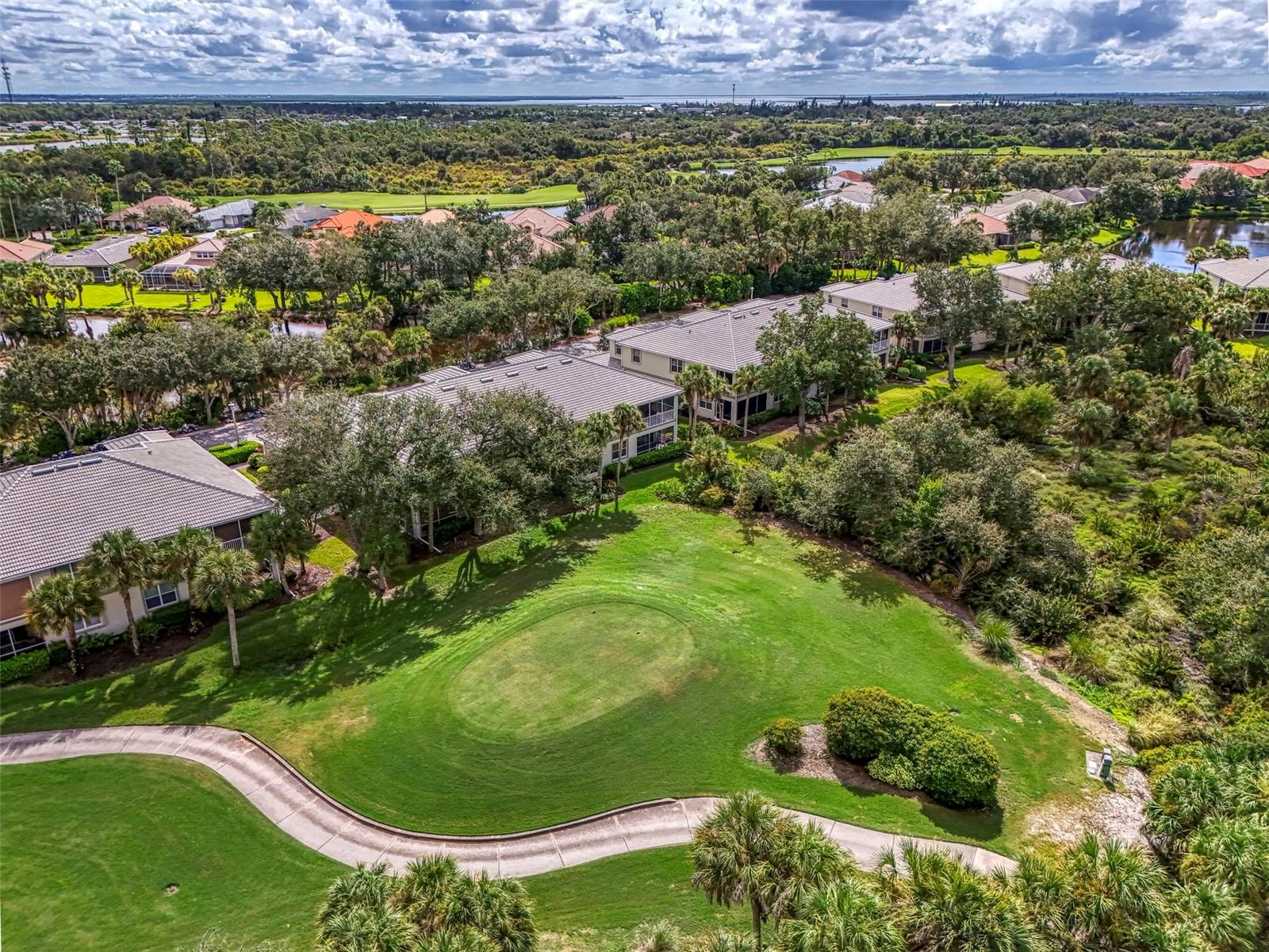 RIVERWOOD - Residential