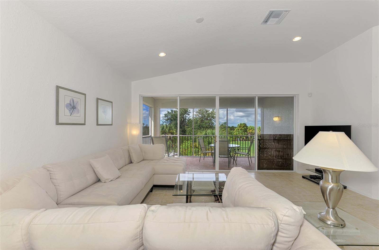 RIVERWOOD - Residential