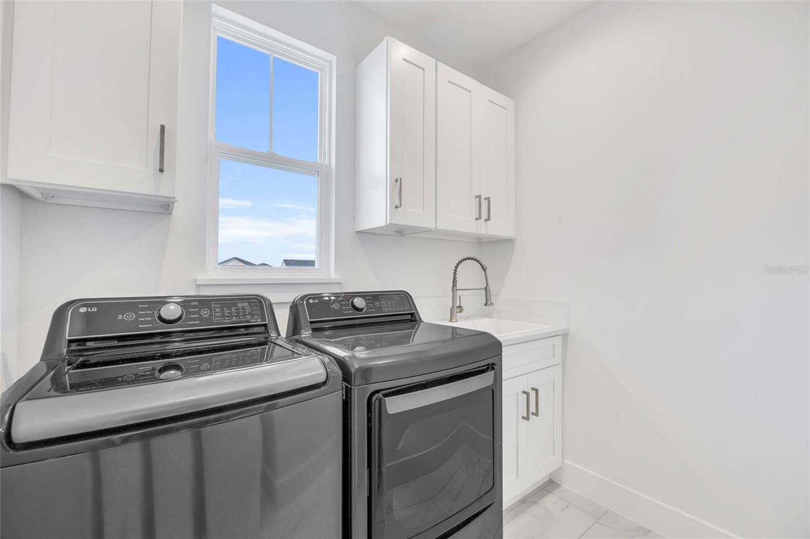 OAKLAND PARKB-2 - Residential