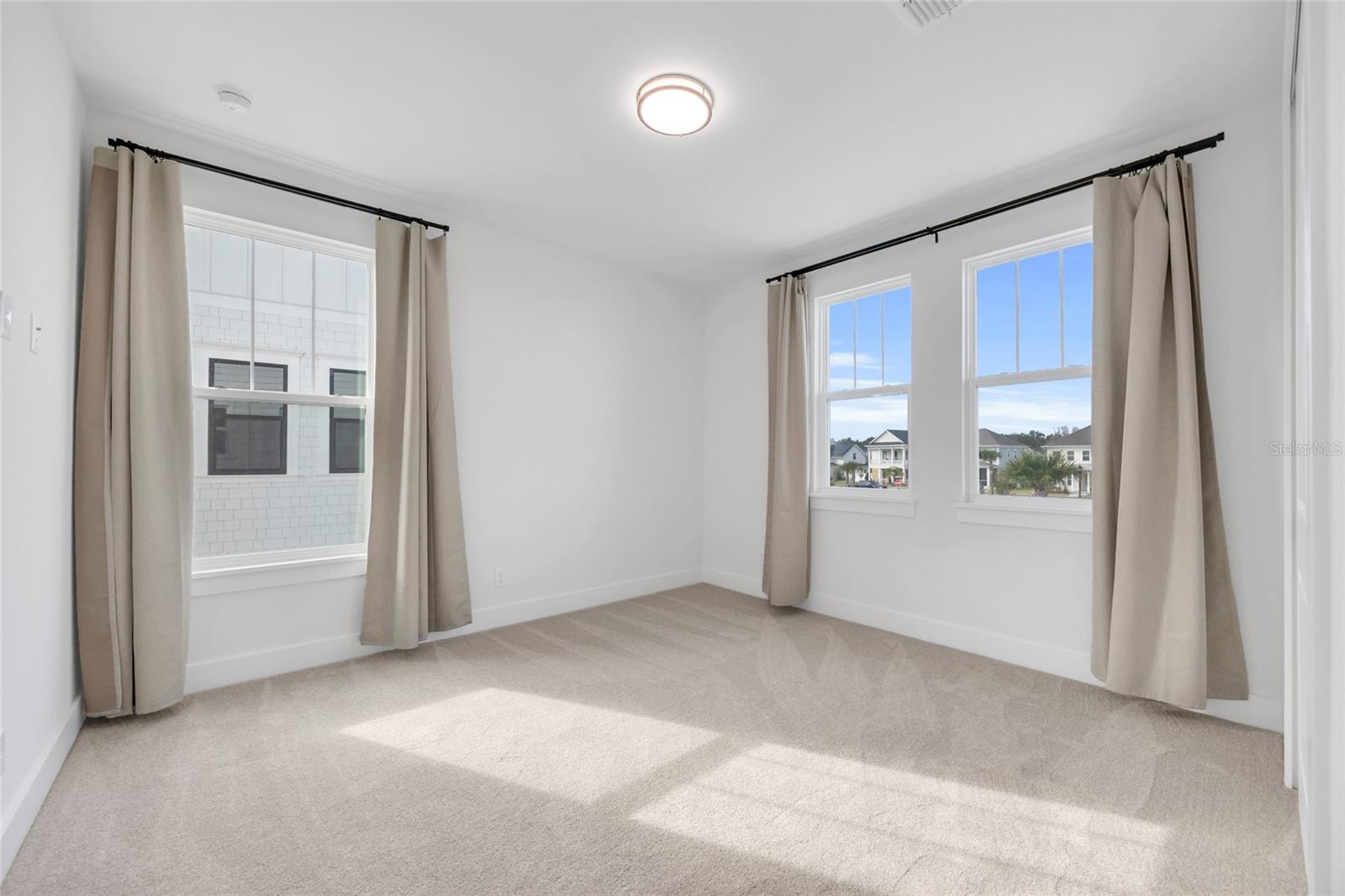 OAKLAND PARKB-2 - Residential