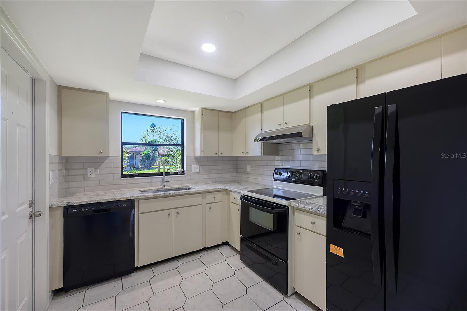 CAMBRIDGE VILLAGE WEST - Residential