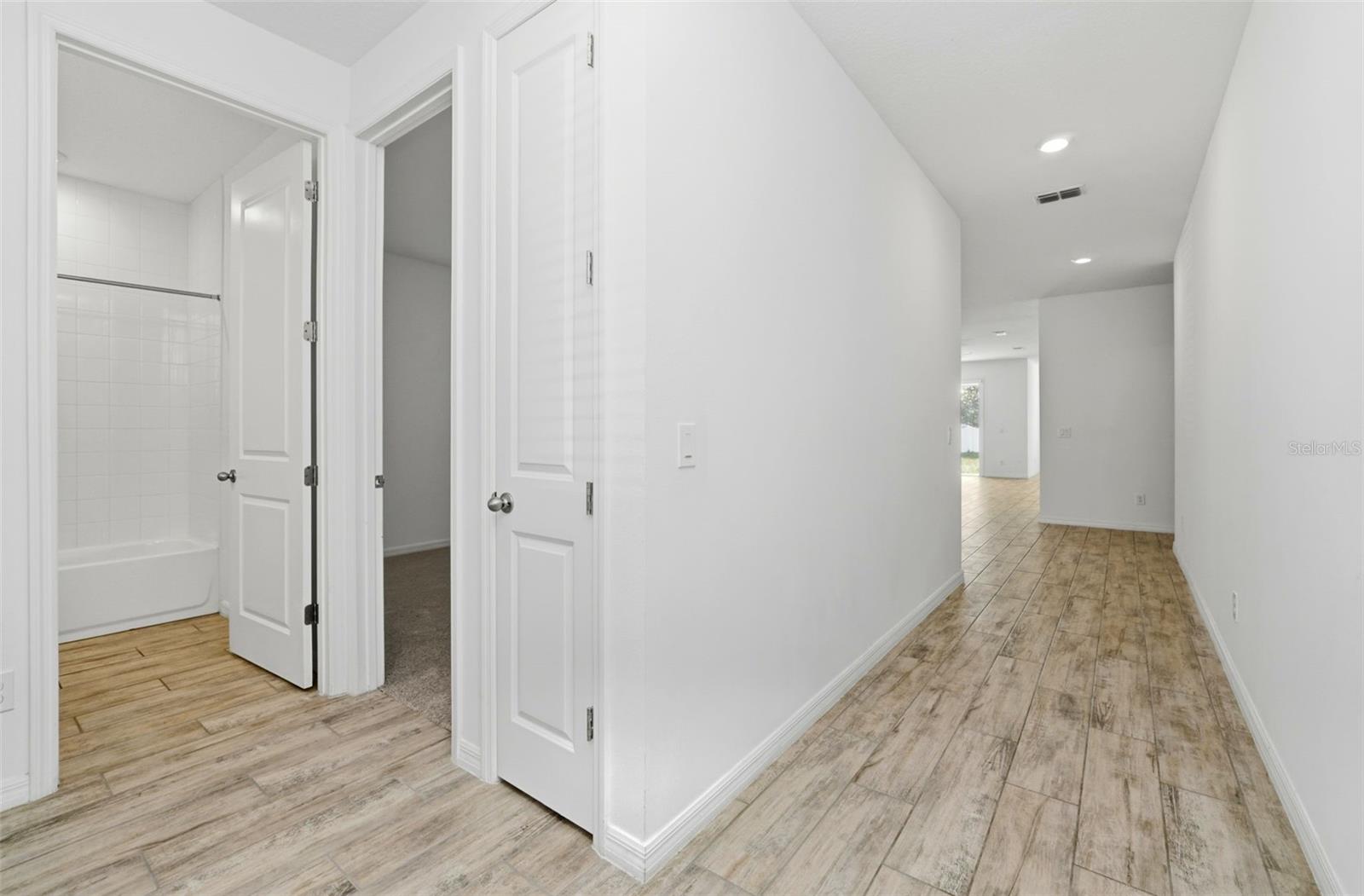 SUNBROOKE PH 2 - Residential Lease