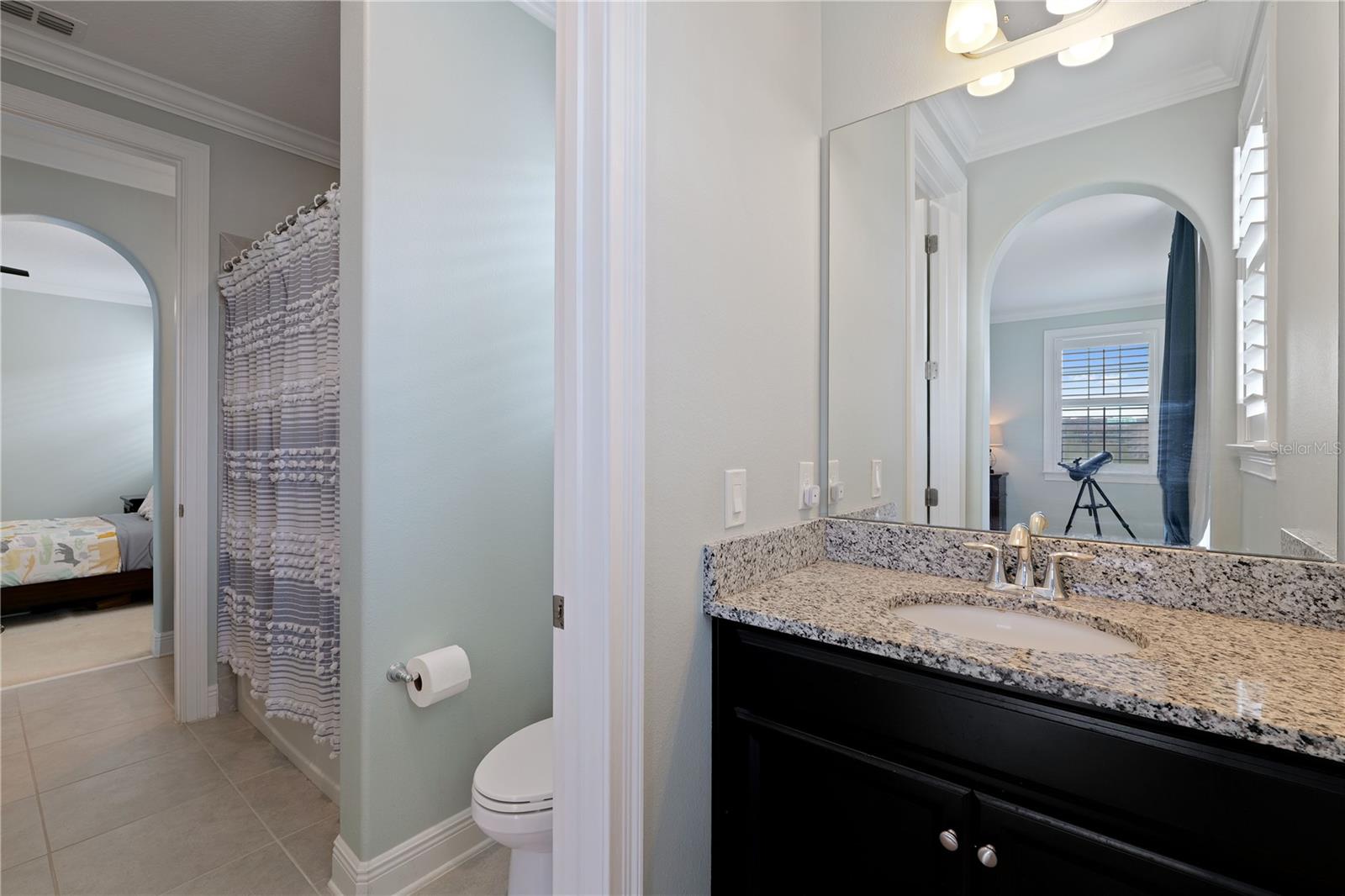 WATERSIDE/JOHNS LK-PH 1 - Residential