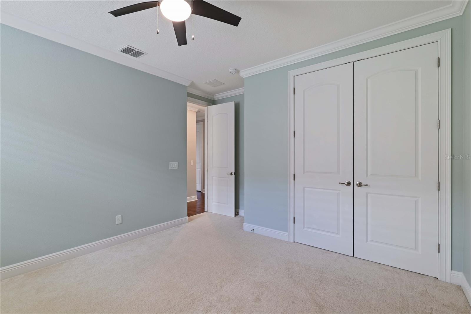 WATERSIDE/JOHNS LK-PH 1 - Residential