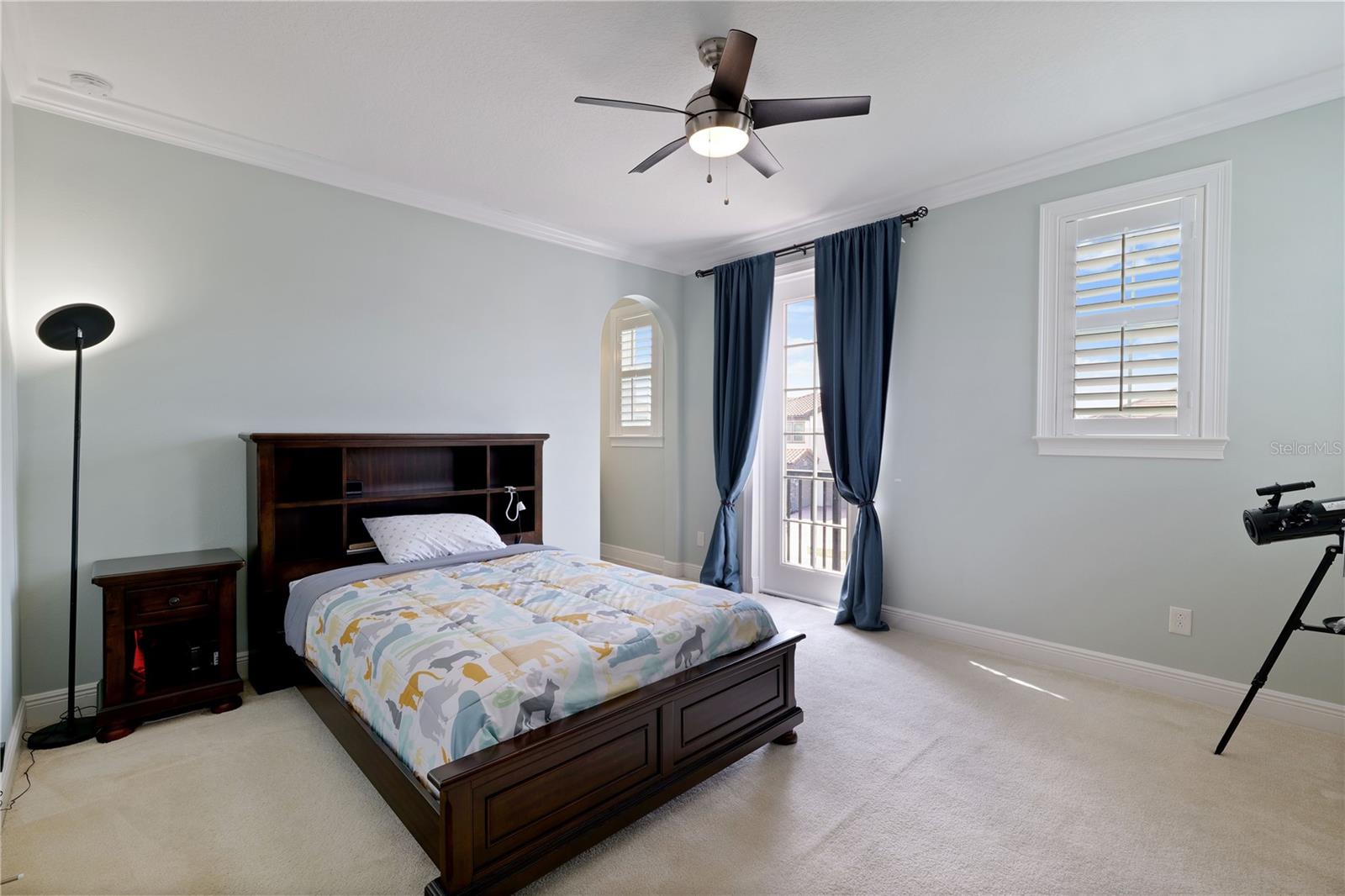 WATERSIDE/JOHNS LK-PH 1 - Residential