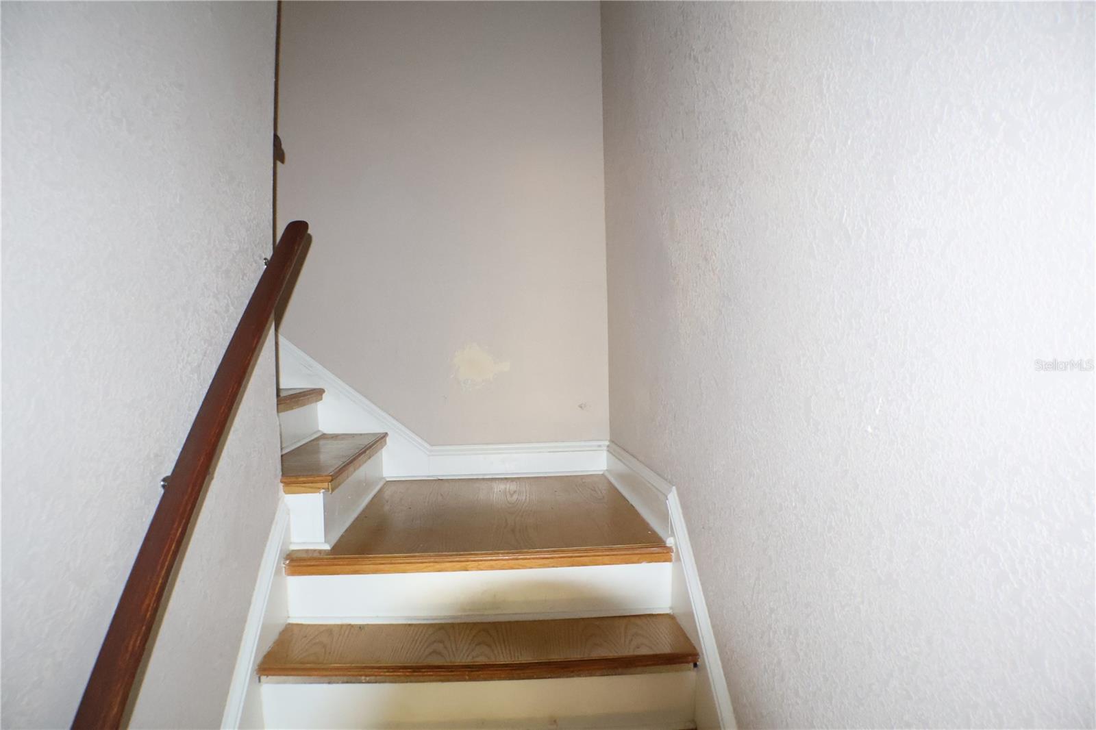 FAIRWAY OAKS CONDO - Residential