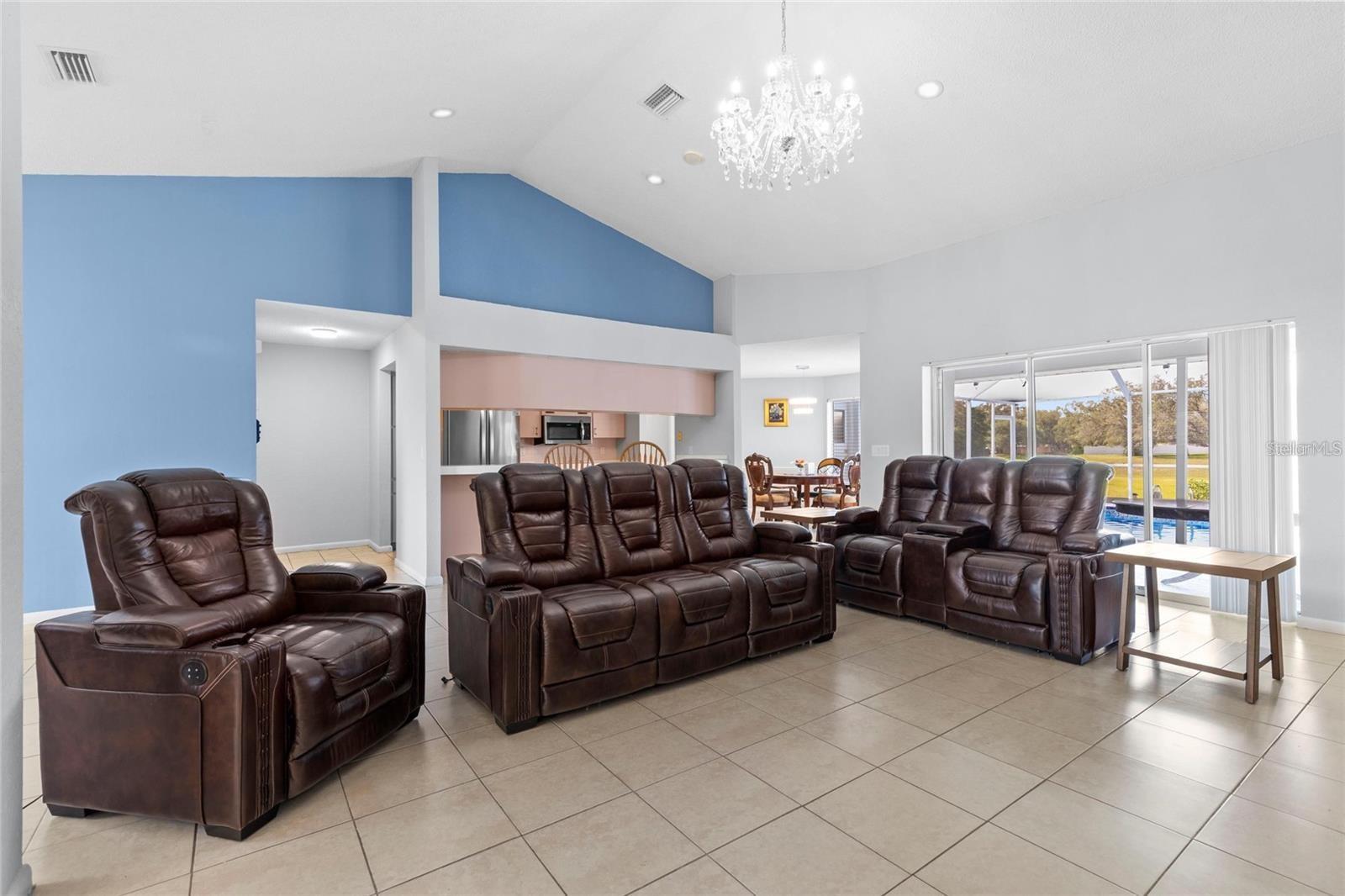 SPRING HILL - Residential