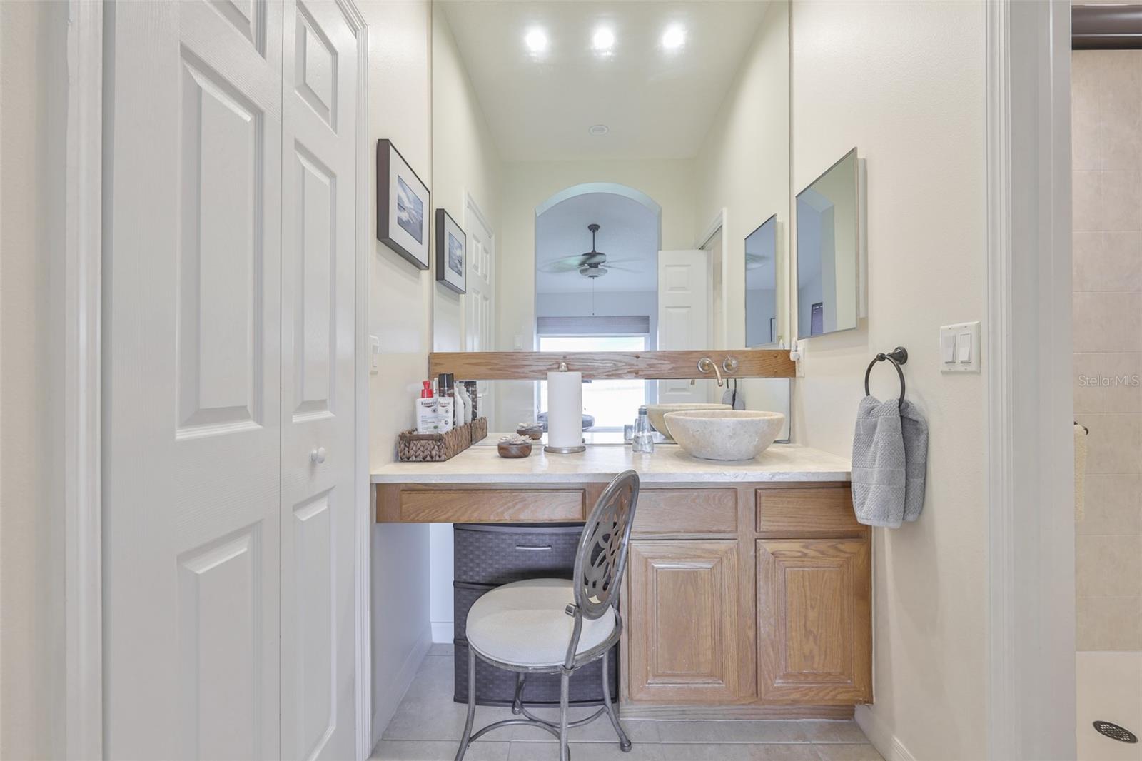 BROOKFIELD CONDO - Residential