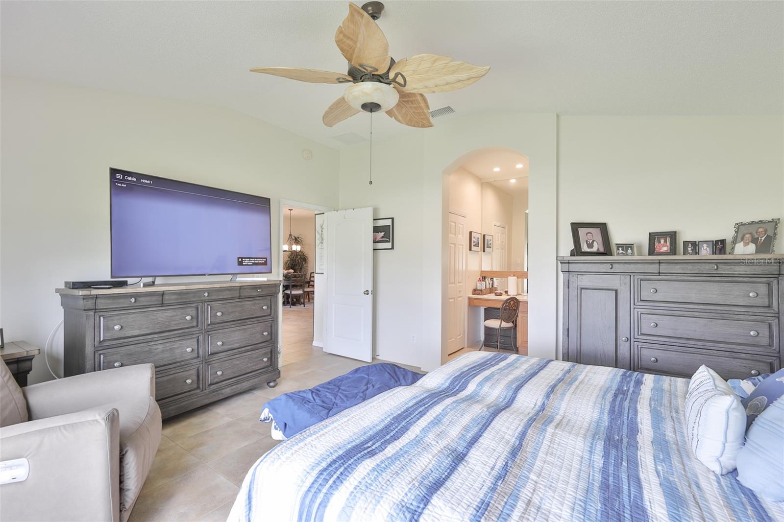 BROOKFIELD CONDO - Residential