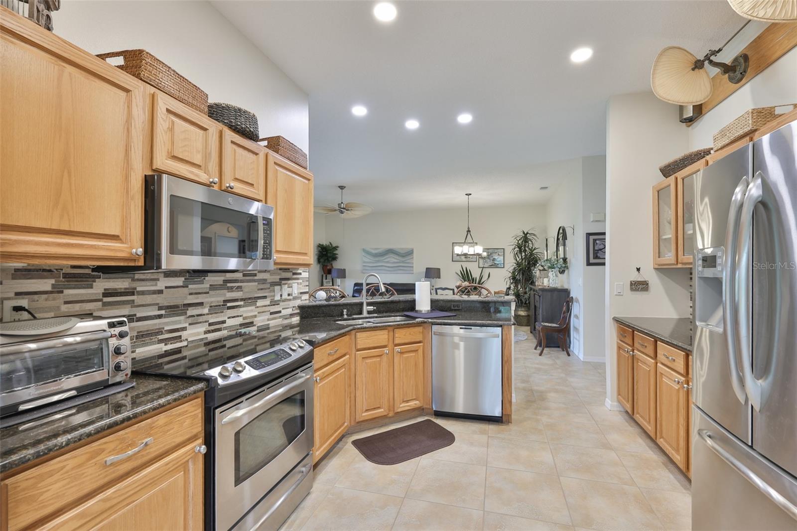 BROOKFIELD CONDO - Residential