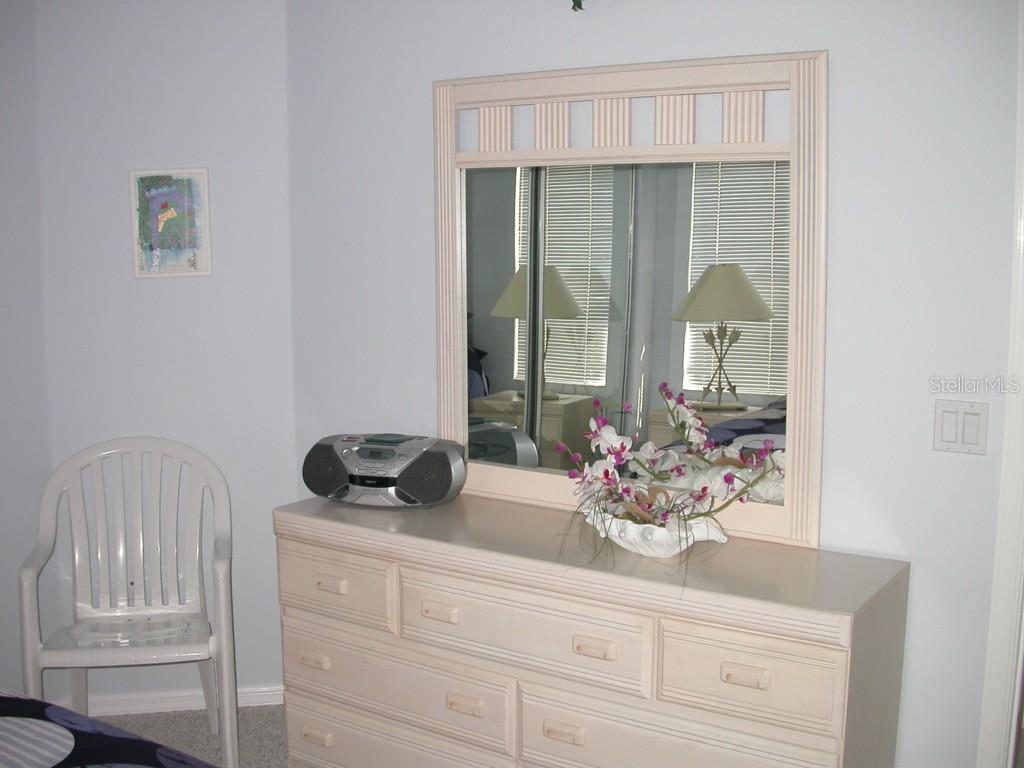 PALM VILLAS - Residential Lease