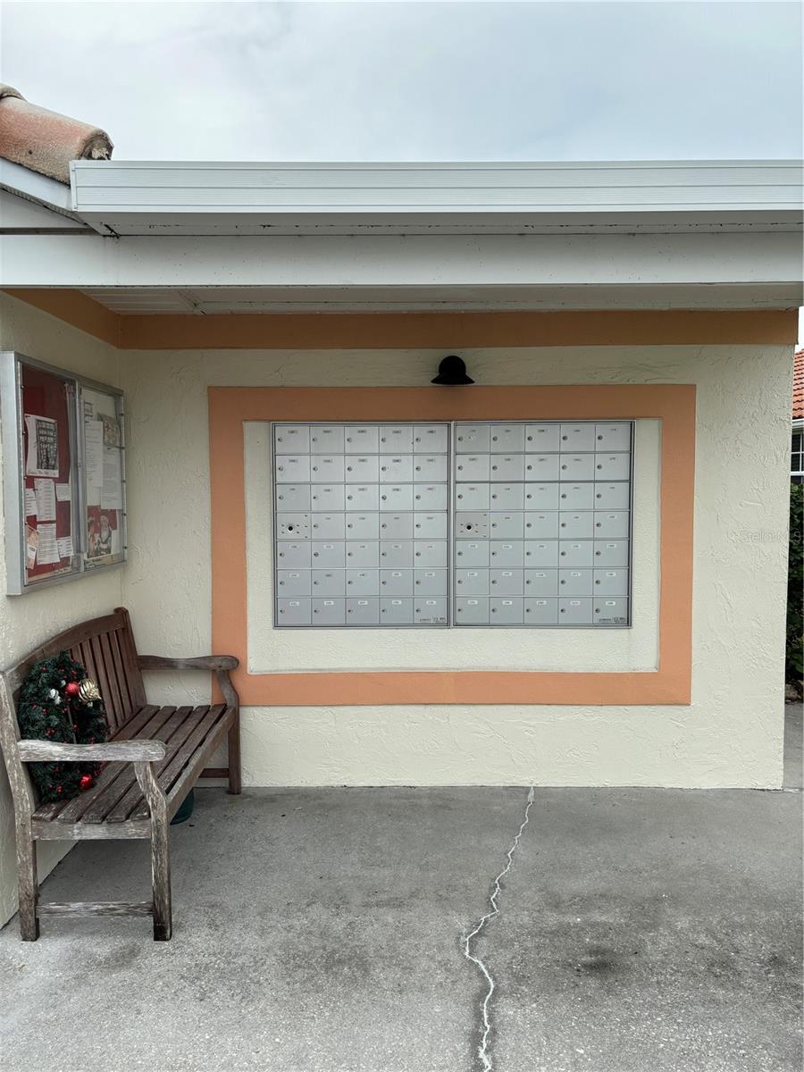 PALM VILLAS - Residential Lease