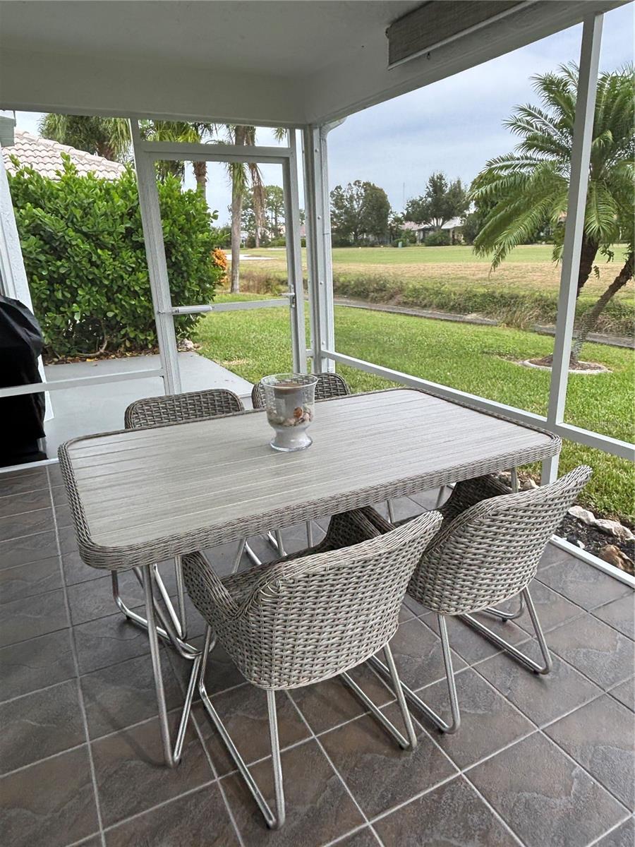 PALM VILLAS - Residential Lease