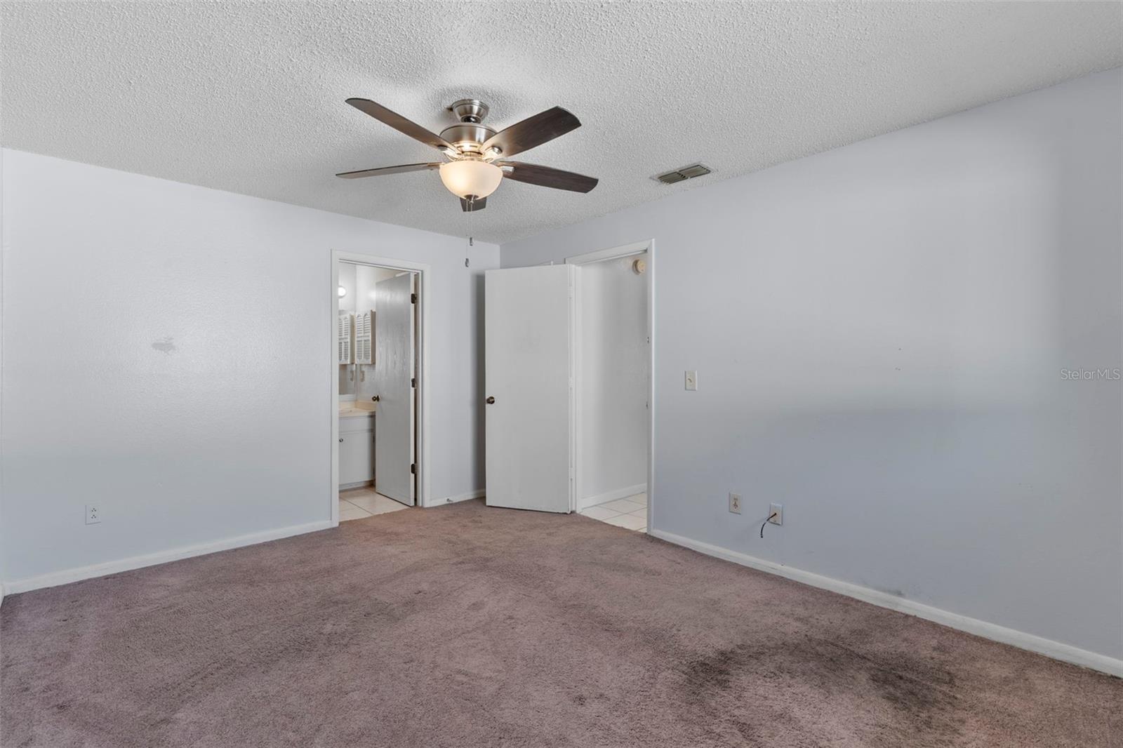 DELTONA LAKES UNIT 07 - Residential