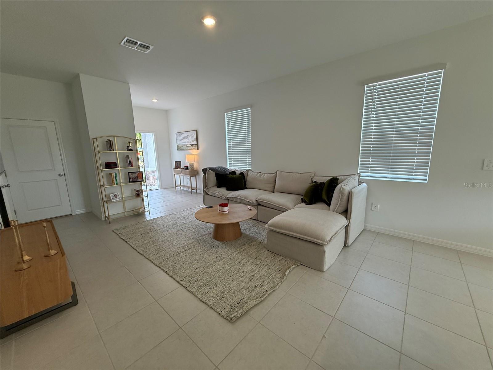 TOWNES AT SOUTHSHORE POINTE - Residential Lease