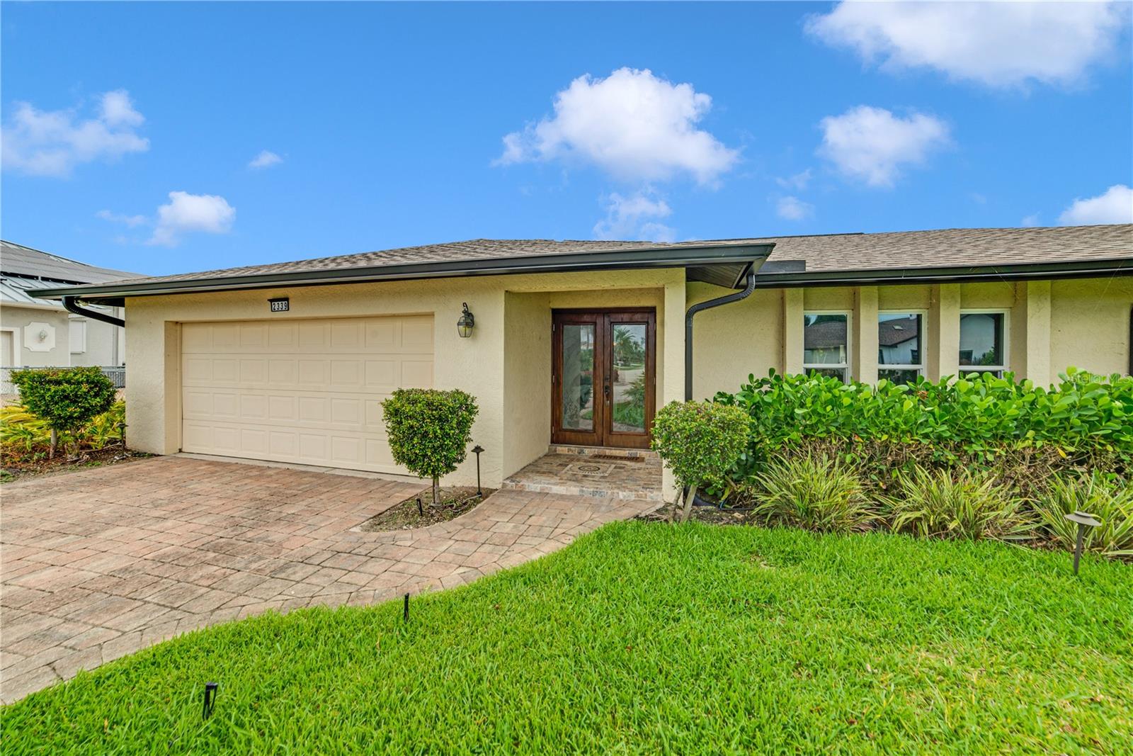 2339 SE 27TH STREET, CAPE CORAL, FL, 33904/$499,990 4 2339 SE 27TH STREET
