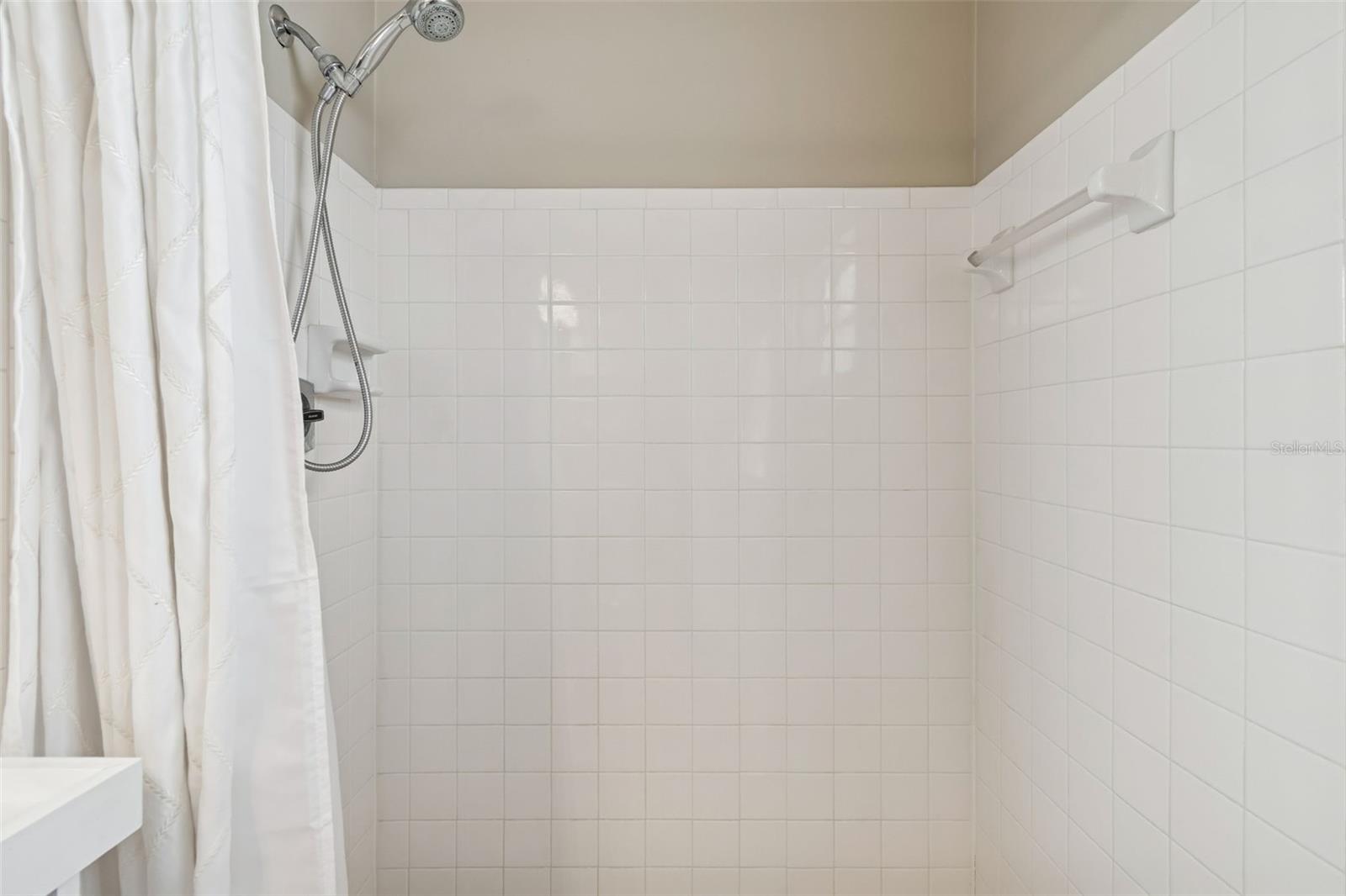 BEACON MEADOWS UNIT 1 - Residential