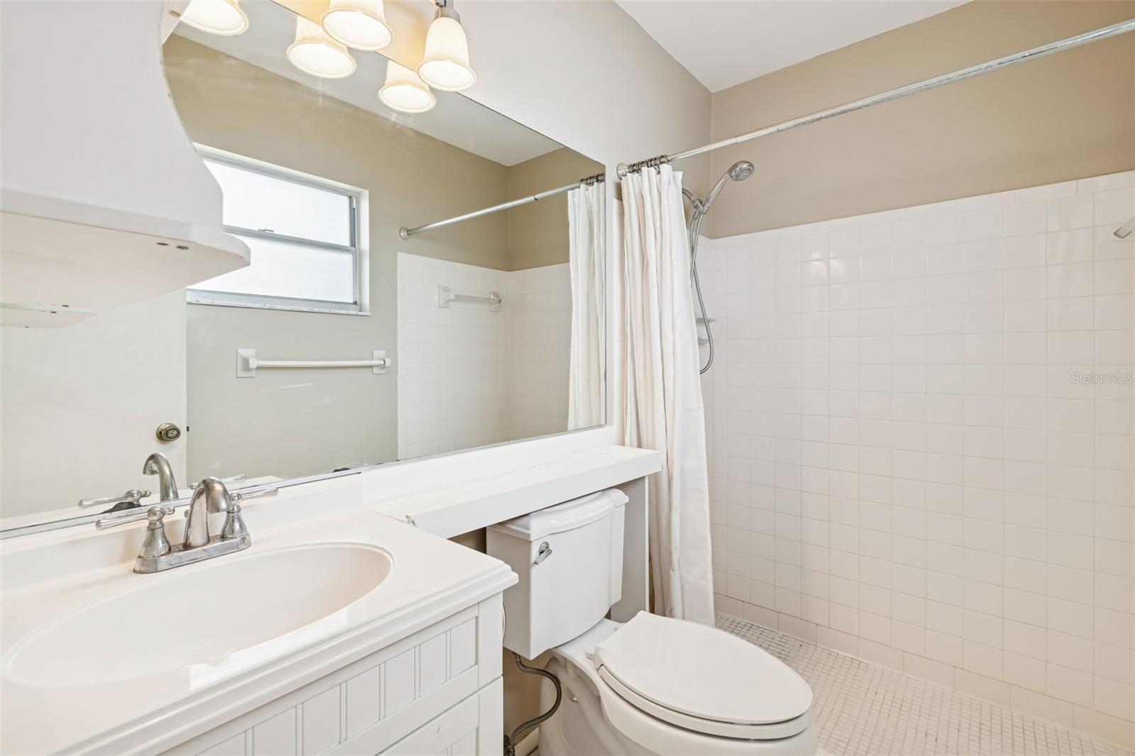 BEACON MEADOWS UNIT 1 - Residential