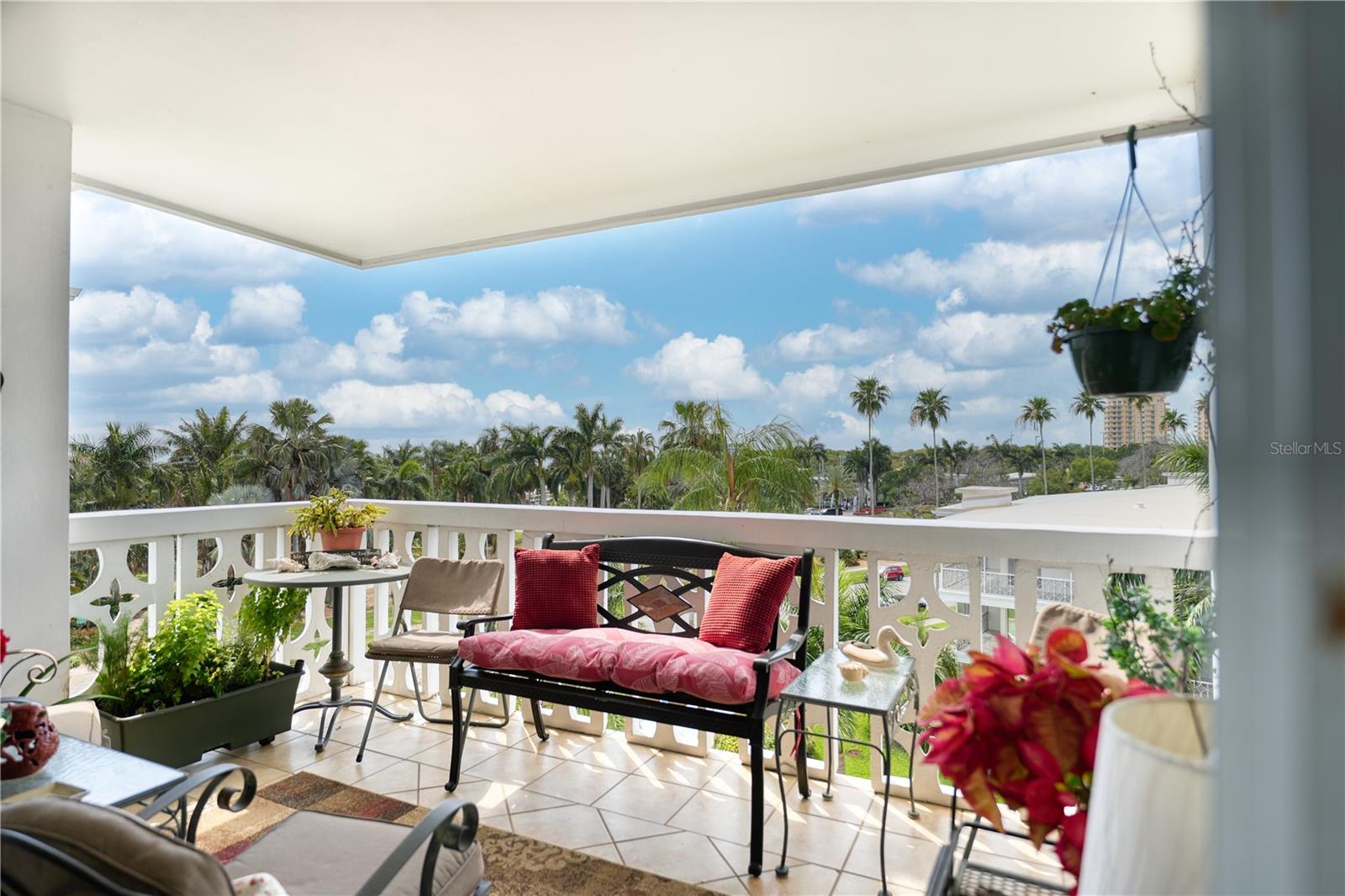 PARK SHORE CONDO - Residential