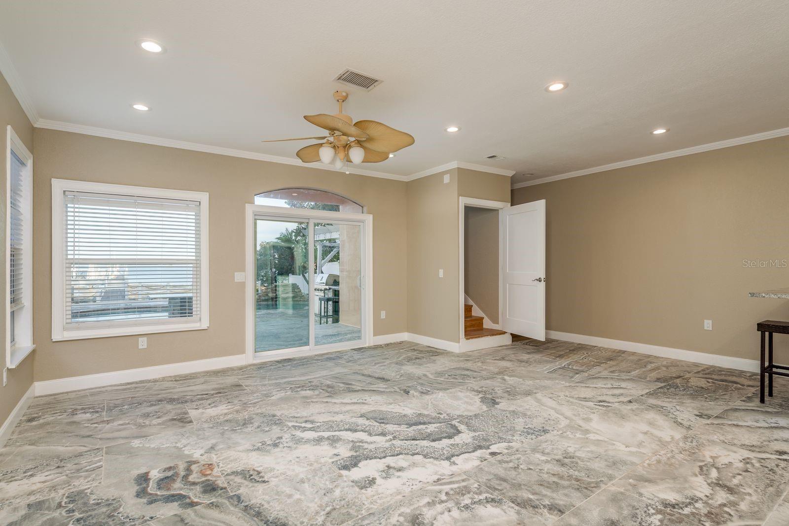 BURGHSTREAMSS SUB - Residential