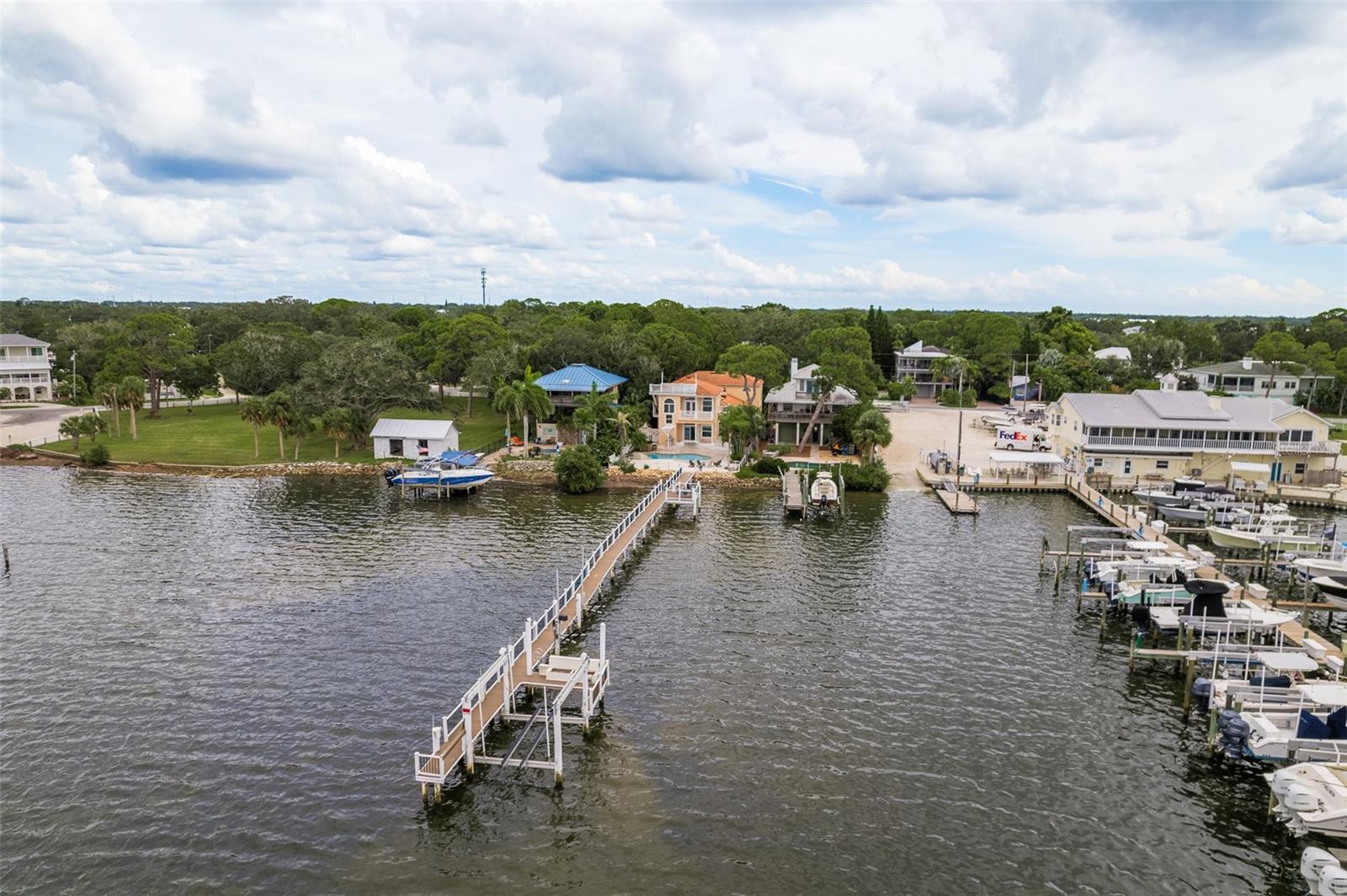 BURGHSTREAMSS SUB - Residential