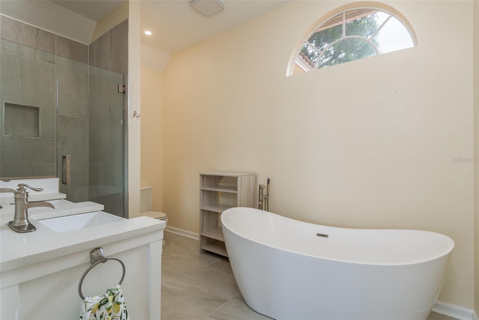 BURGHSTREAMSS SUB - Residential